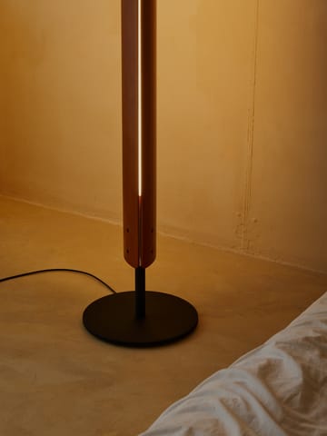 Seki-han φωτιστικό δαπέδου 226 cm - Heat treatened ash-black metal - Flos
