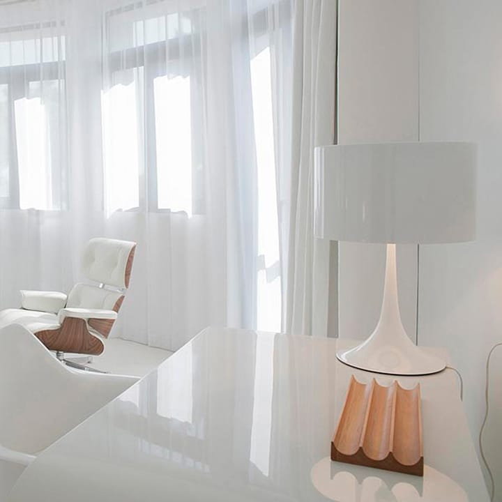 Spun Light T2 επιτραπέζιο φωτιστικό, Μάυρο Flos