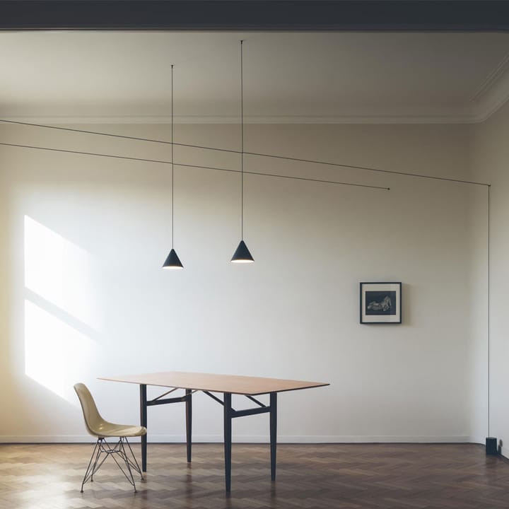 String Light Cone κρεμαστό φωτιστικό, Λευκό, 22 m καλώδιο Flos