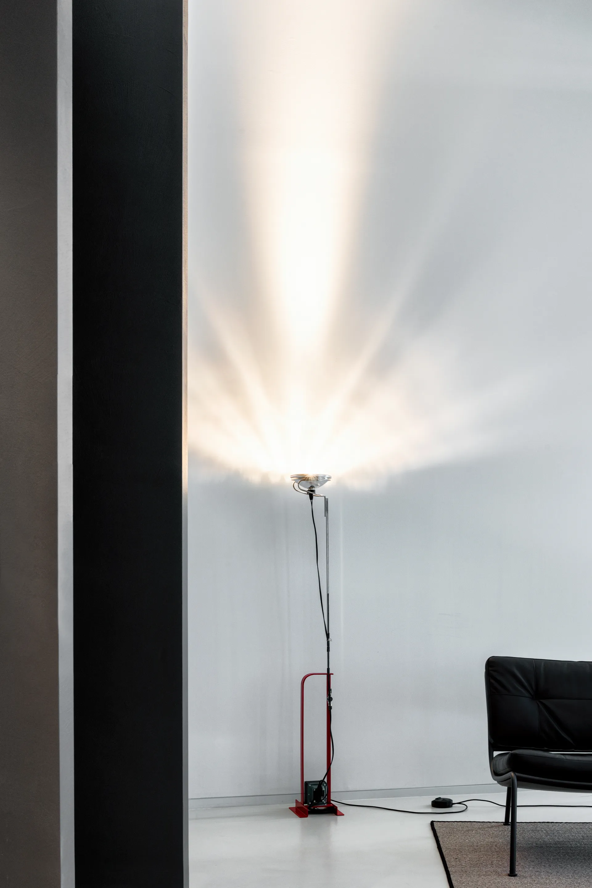 Toio LED επιδαπέδιο φωτιστικό - κόκκινο (GB),  Flos