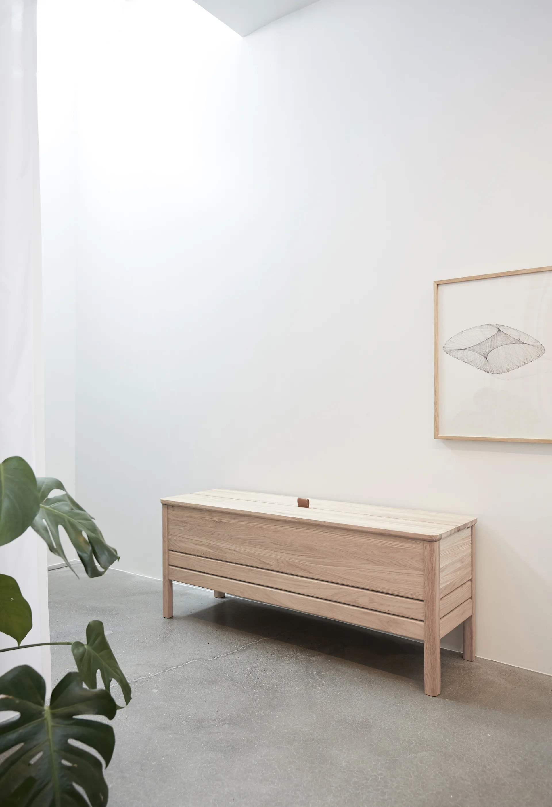 A Line παγκάκι αποθήκευσης 111 εκ., Λευκή δρυς Form & Refine