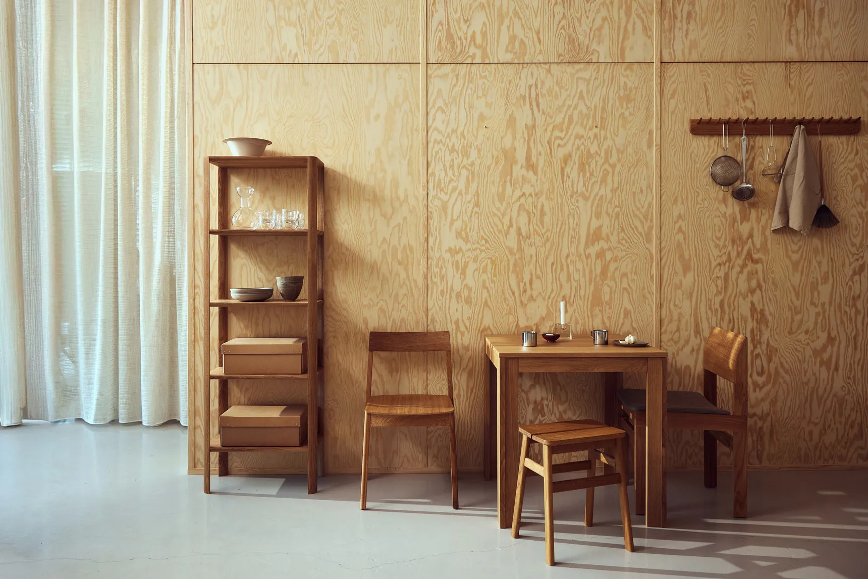 Angle καρέκλα πτυσσόμενη, Βελανιδιά Form & Refine