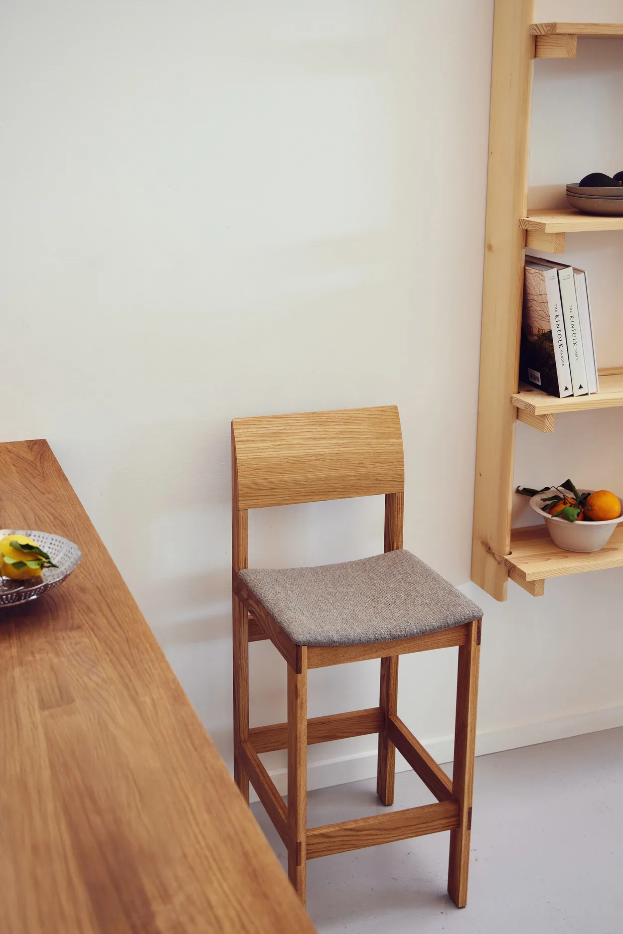 Sonder σκαμπό 65 cm, Βελανιδιά-Hallingdal 65 0227 Form & Refine