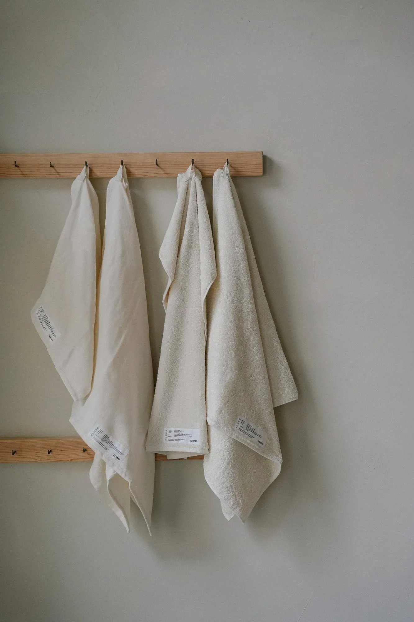 Heavy Towel πετσέτα μπάνιου 150x100 cm, Bone white (Λευκό) FRAMA