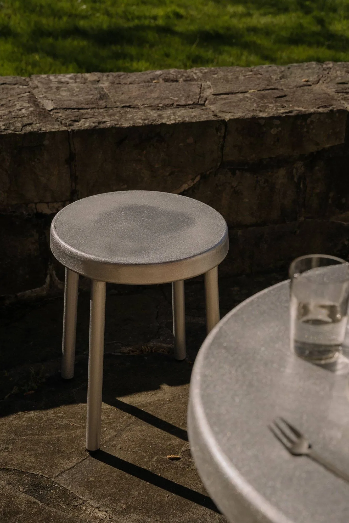 Tasca στρογγυλό σκαμπό, Αλουμίνιο, Ύψος: 46 cm FRAMA