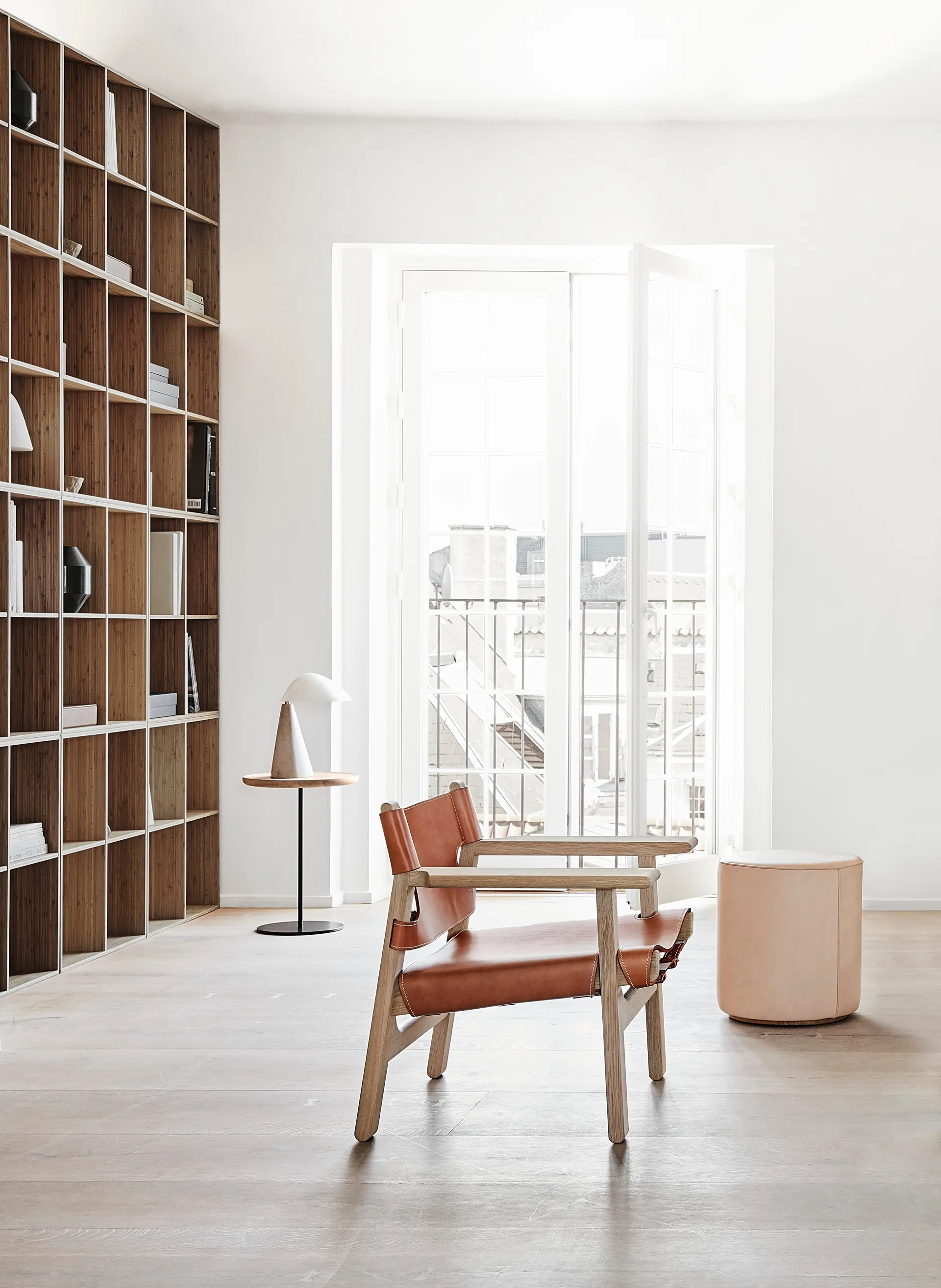 Η ισπανική πολυθρόνα, Δέρμα κονιάκ-ανοιχτό λαδωμένη δρυς Fredericia Furniture