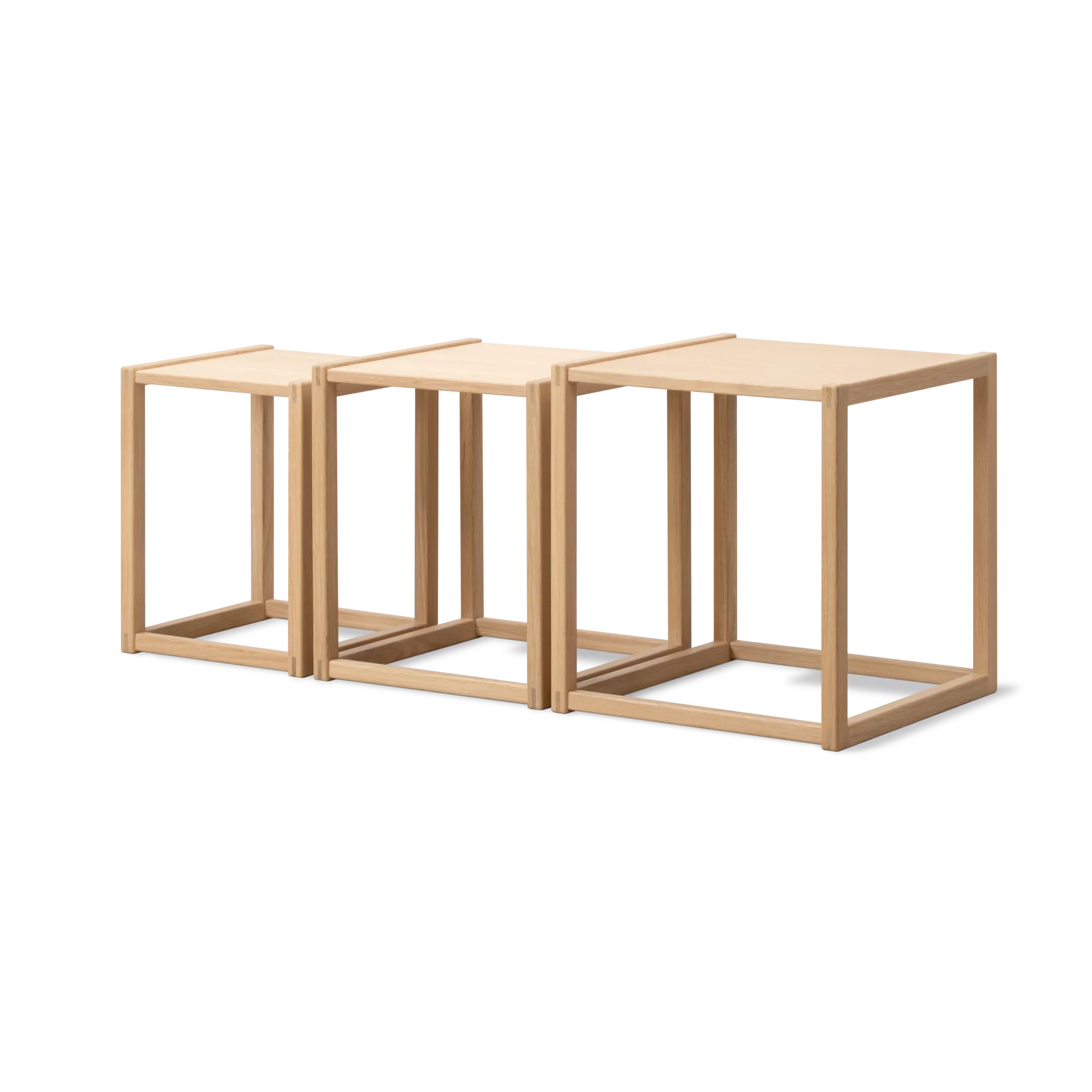 BM375 Nesting τραπέζι 3 κομμάτια, Φυσικό λαδιωμένο δρυς Fredericia Furniture