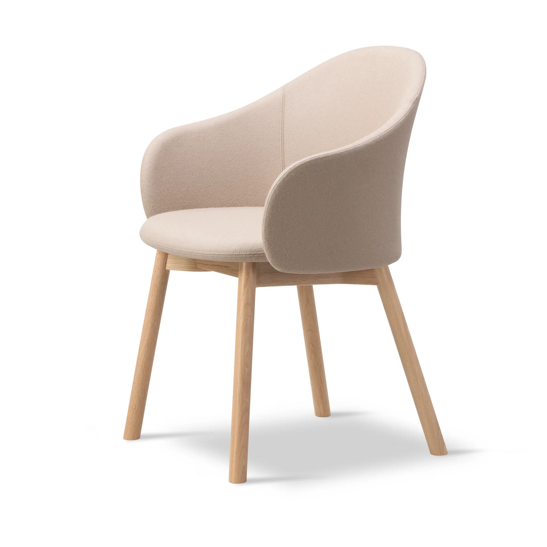 Gomo Armchair πολυθρόνα ξύλινη βάση, Blazer CUZ47 Fairfield-λακαρισμένη δρυς Fredericia Furniture