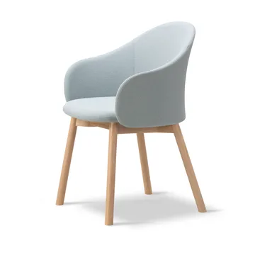 Gomo Armchair πολυθρόνα ξύλινη βάση - Mylla 811-λακαρισμένη δρυς - Fredericia Furniture