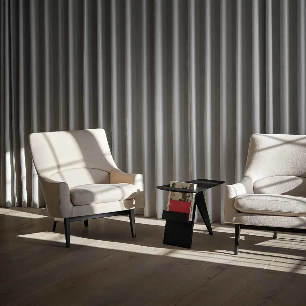 Magazine τραπεζάκι σαλονιού, Μαύρη λουστραρισμένη δρυς Fredericia Furniture