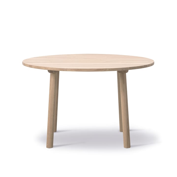 Taro 6121 τραπεζαρία - Σαπουνισμένη δρυς, ø120 εκ. - Fredericia Furniture