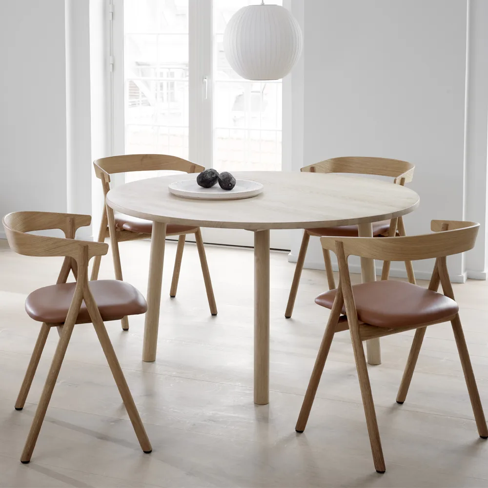 Yksi 3341 καρέκλα, Canvas 114 άμμος-λουστραρισμένος δρυς Fredericia Furniture