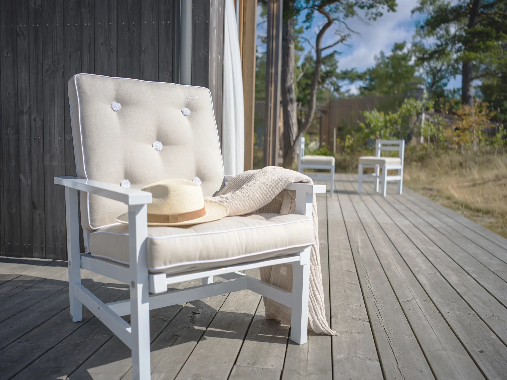 45 παγκάκι, White Fri Form