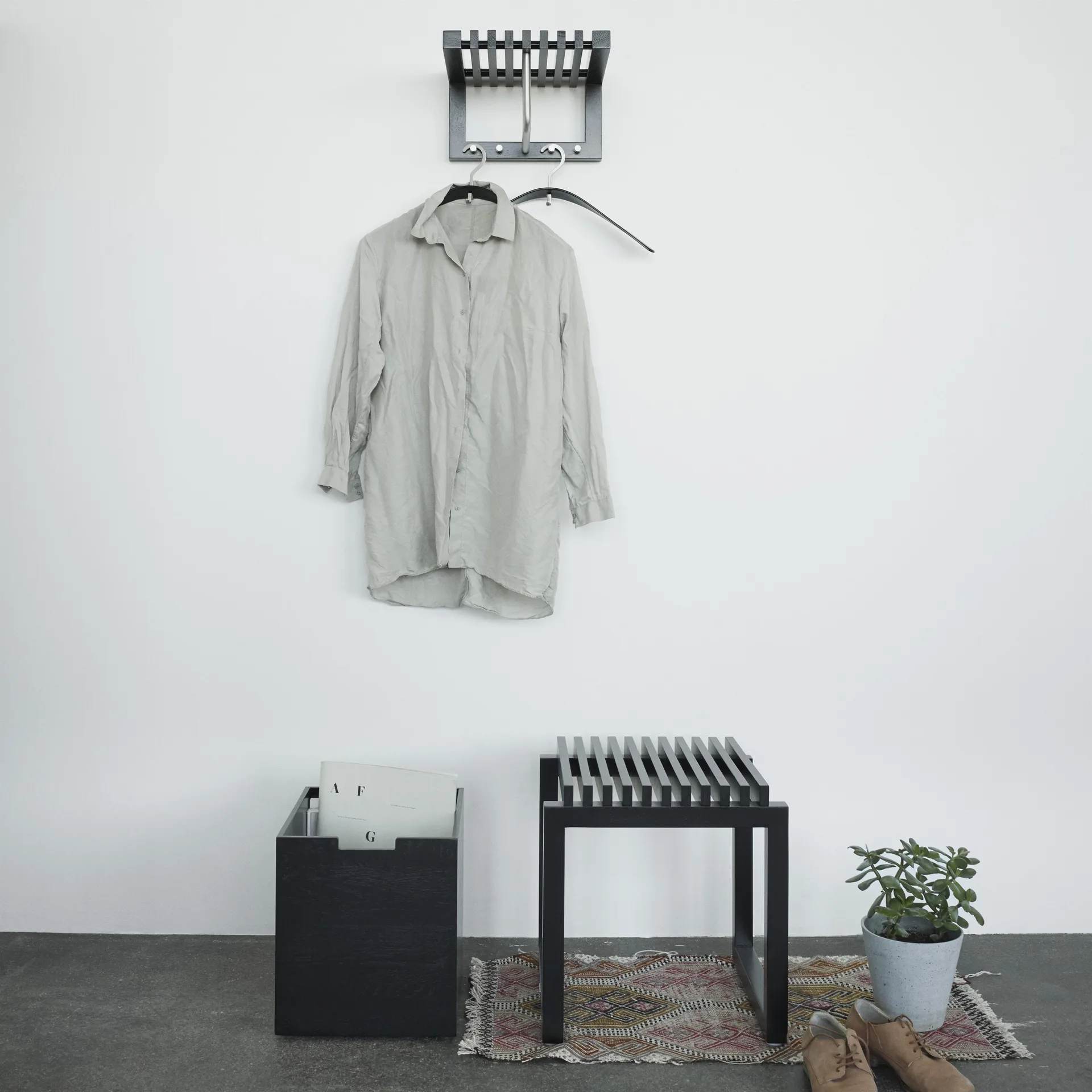 Cutter σκαμπό, Μαύρη βαμμένη δρυς Fritz Hansen