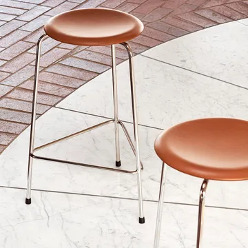 High Dot σκαμπό δερμάτινο - Wild leather walnut - Fritz Hansen