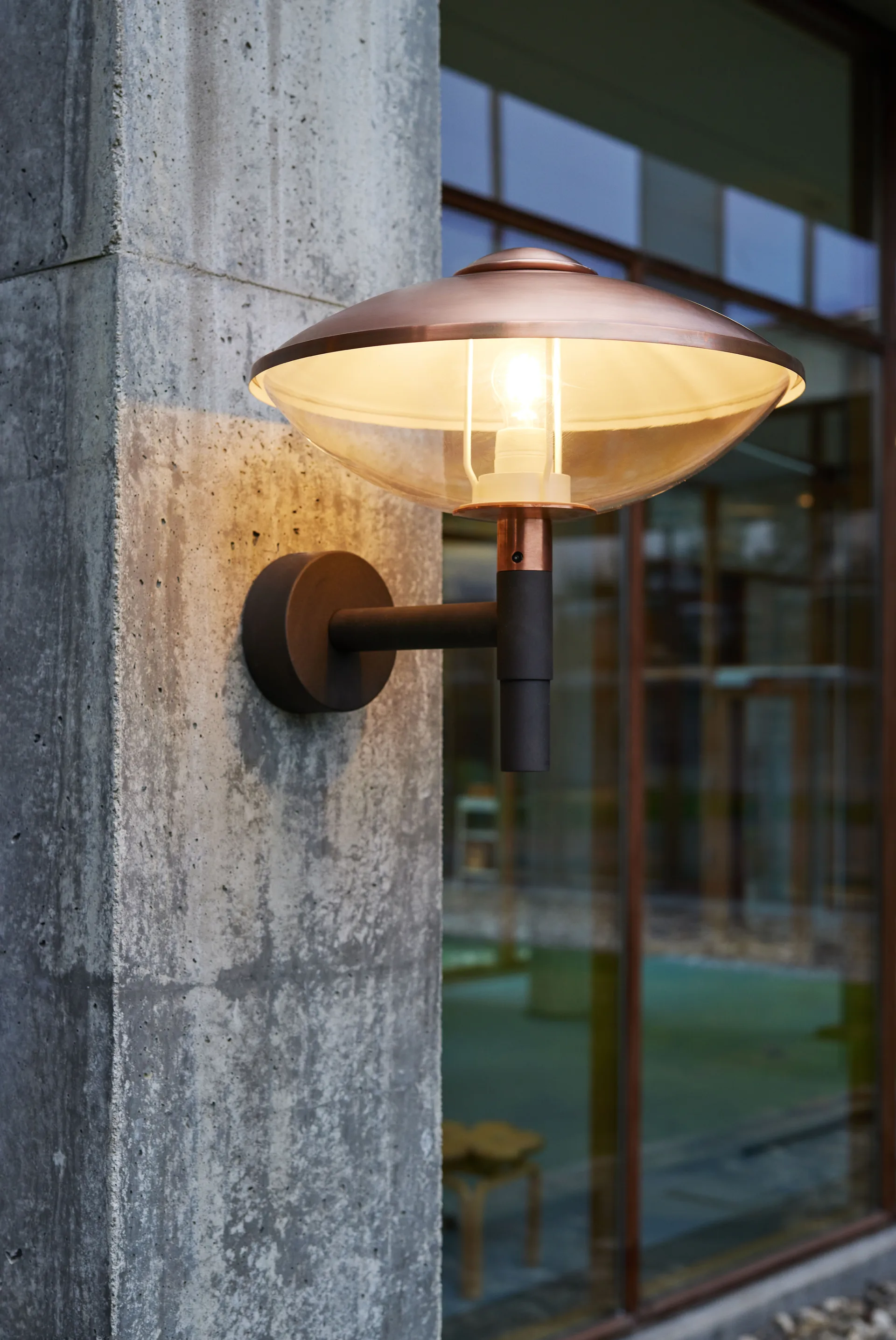 HL410 Outdoor φωτισμός πρόσοψης, Copper-clear Fritz Hansen