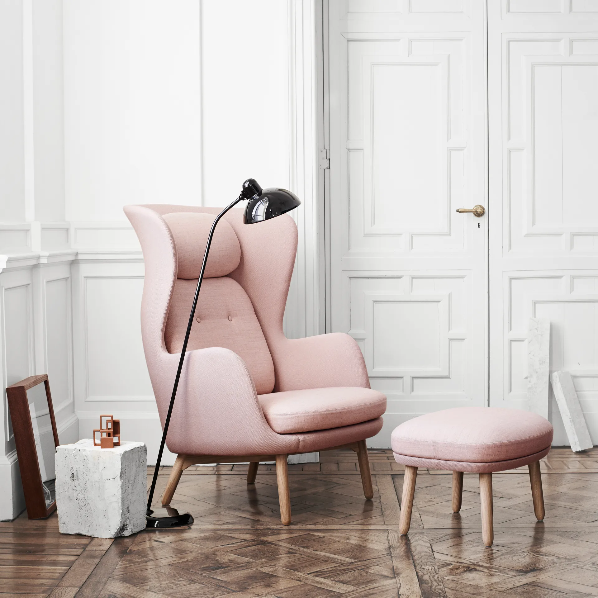 Kaiser Idell 6556-F Luxus φωτιστικό δαπέδου, Μαύρο Fritz Hansen