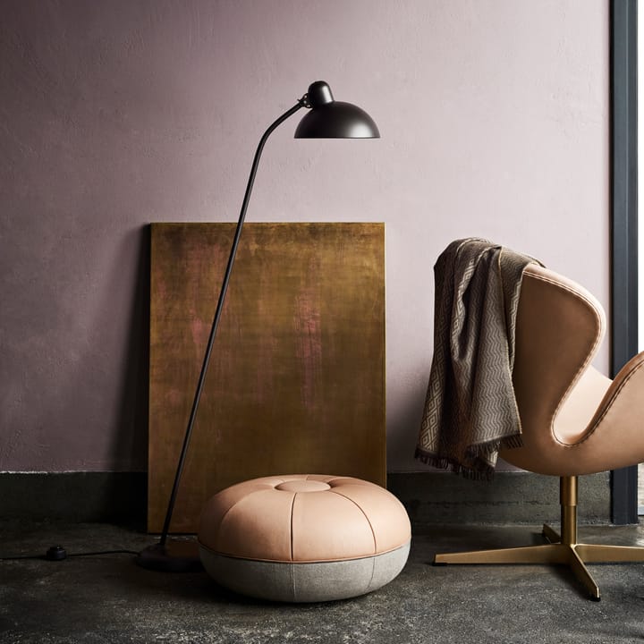 Kaiser Idell 6556-F Luxus φωτιστικό δαπέδου, Ματ μαύρο Fritz Hansen