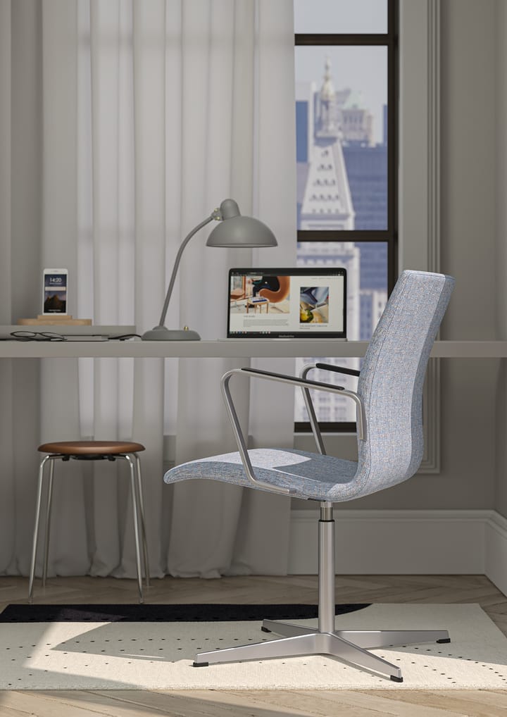 Kaiser Idell 6556-T επιτραπέζιο φωτιστικό, Easy Grey Fritz Hansen