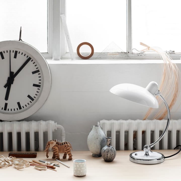 Kaiser Idell 6631-T Luxus επιτραπέζιο φωτιστικό, Λευκό Fritz Hansen