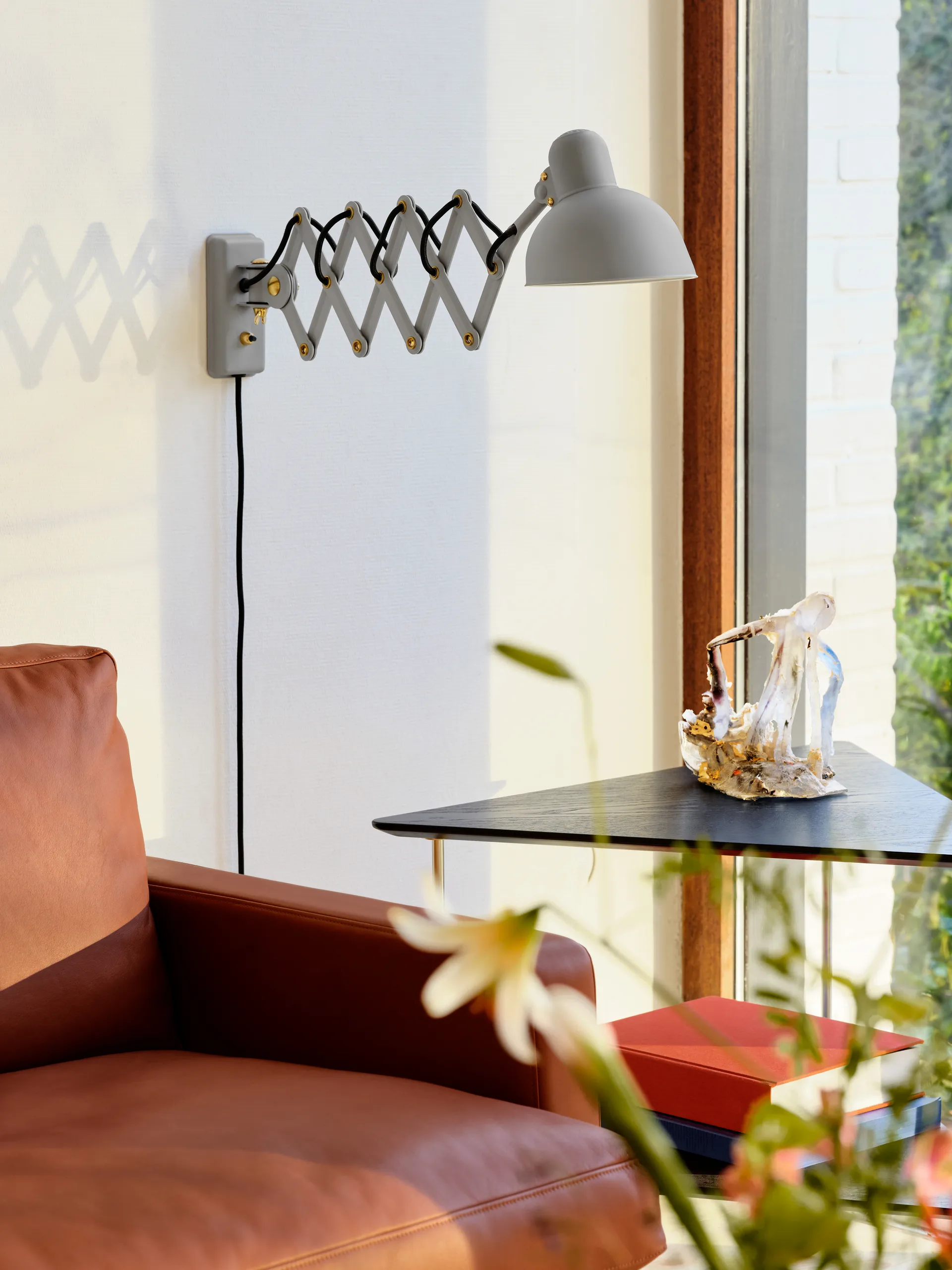 Kaiser Idell 6718-W φωτιστικό τοίχου, Easy Grey Fritz Hansen