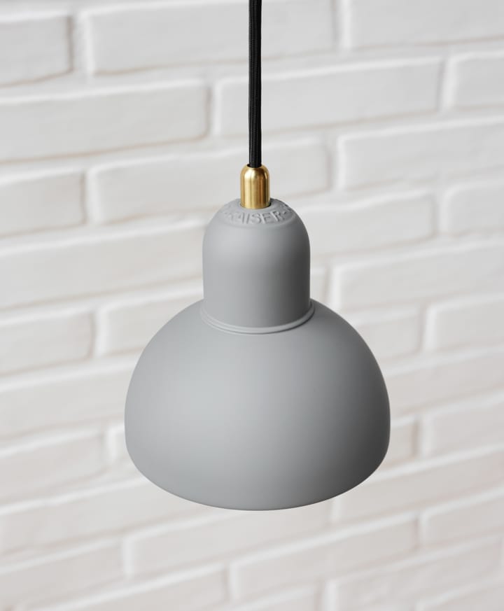 Kaiser Idell 6722-P κρεμαστό φωτιστικό, Easy Grey Fritz Hansen