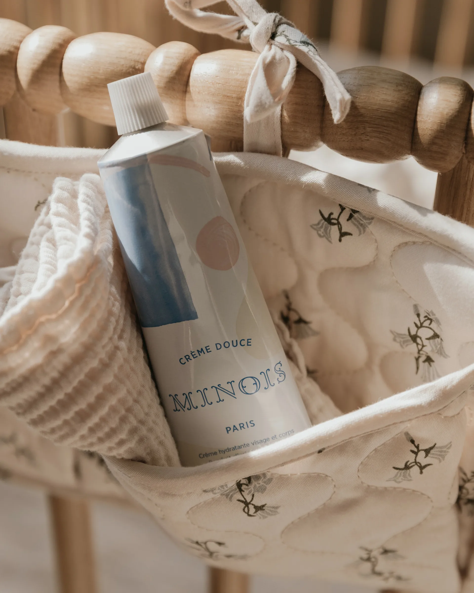 Bluebell satin quiltad τσέπη κρεβατιού, 18x43 εκ. Garbo&Friends