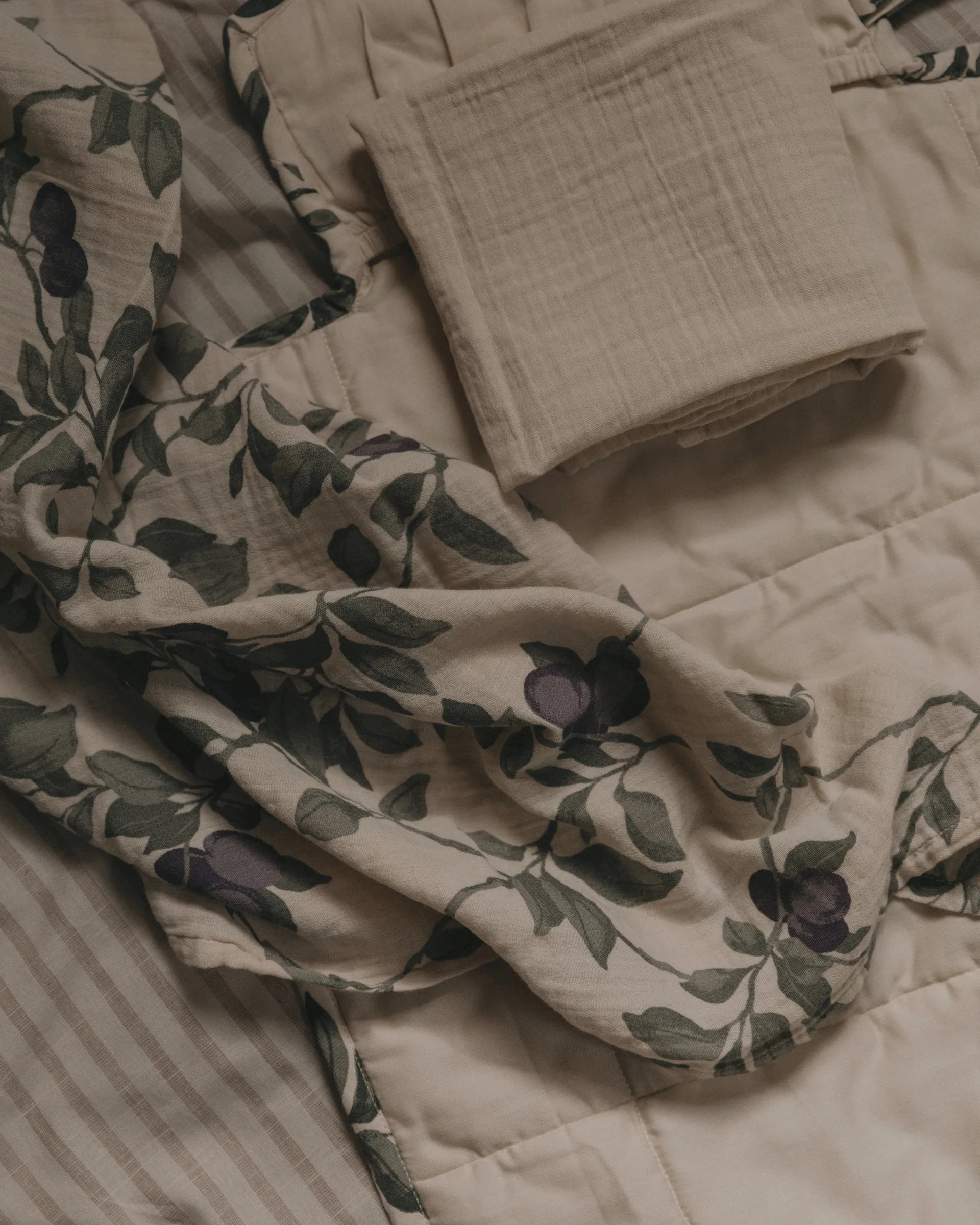 Κουβέρτα αγκαλιάς Muslin Plum, 110x110 εκ. Garbo&Friends