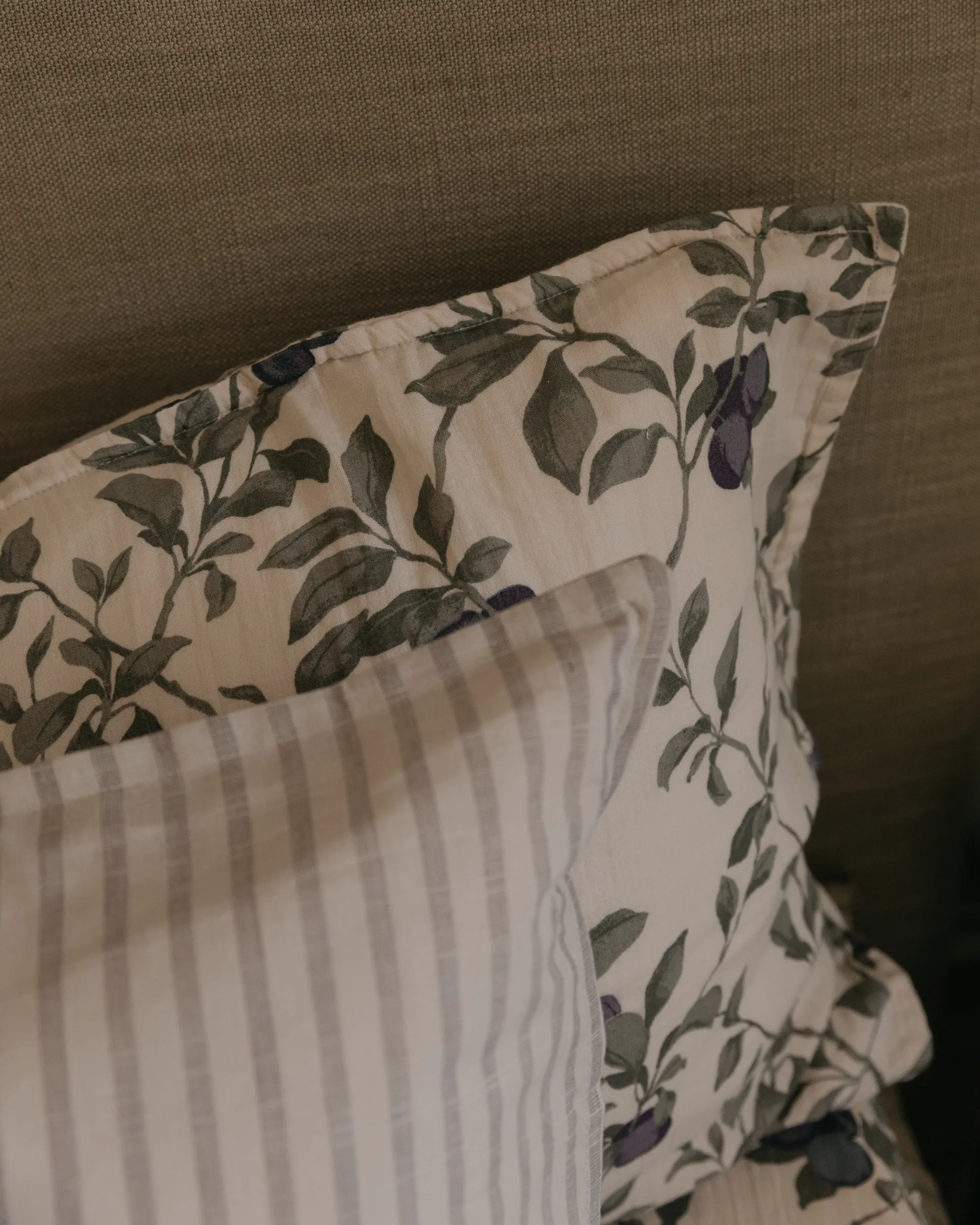 Μαξιλαροθήκη Plum Muslin, 50x90 εκ. Garbo&Friends