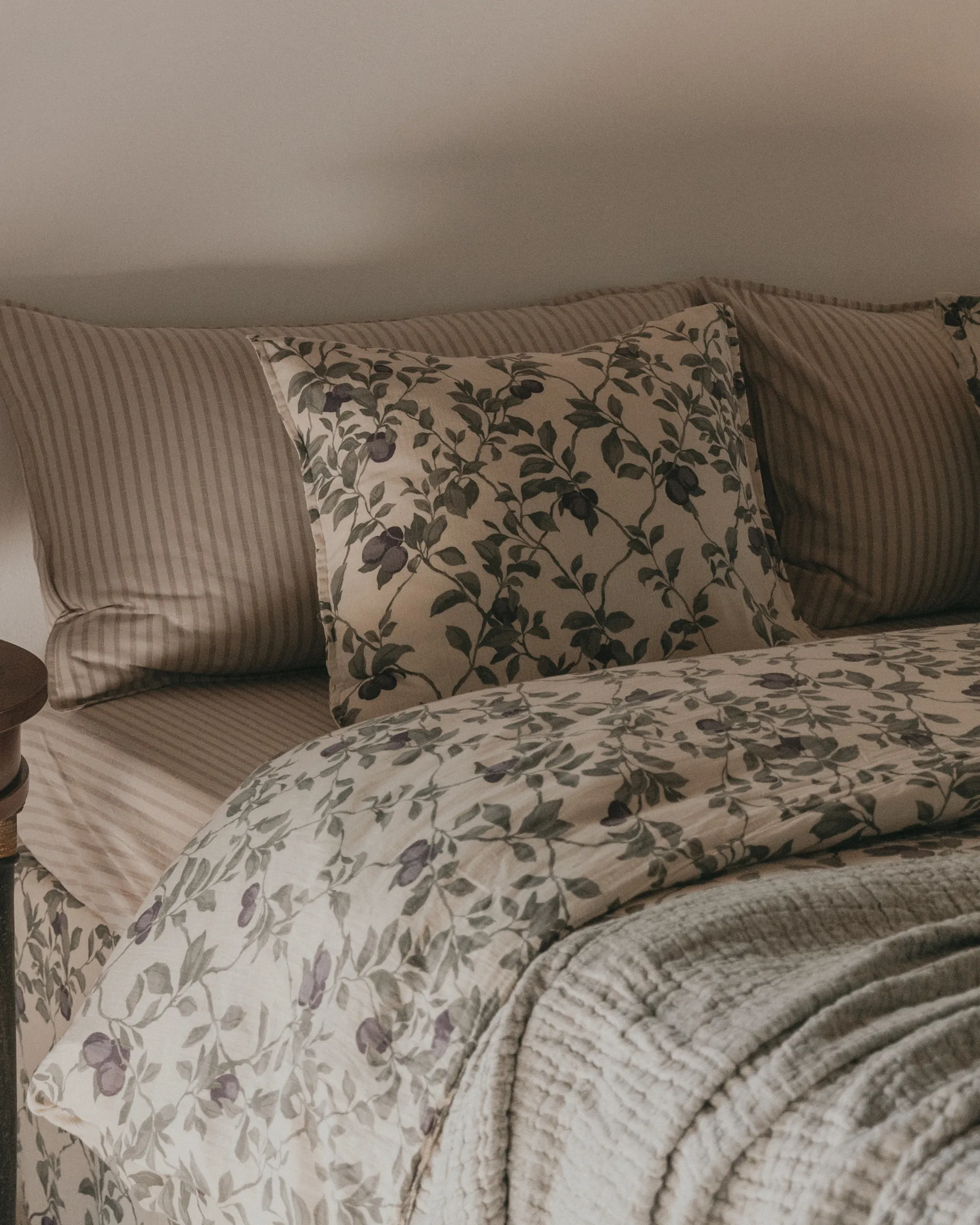 Μαξιλαροθήκη Plum Muslin, 50x90 εκ. Garbo&Friends