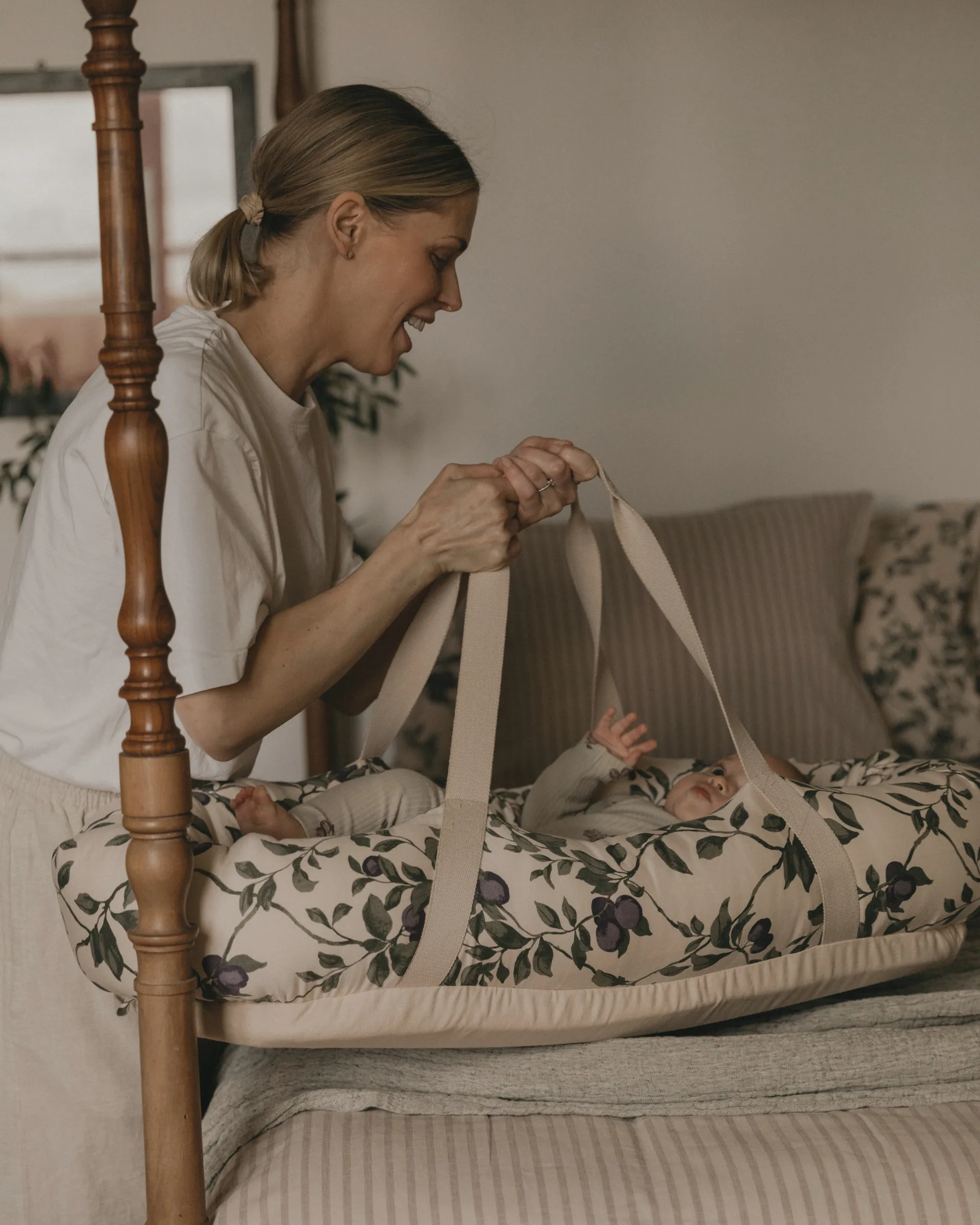 Plum satin quiltad babynest, 43x87x16εκ Garbo&Friends