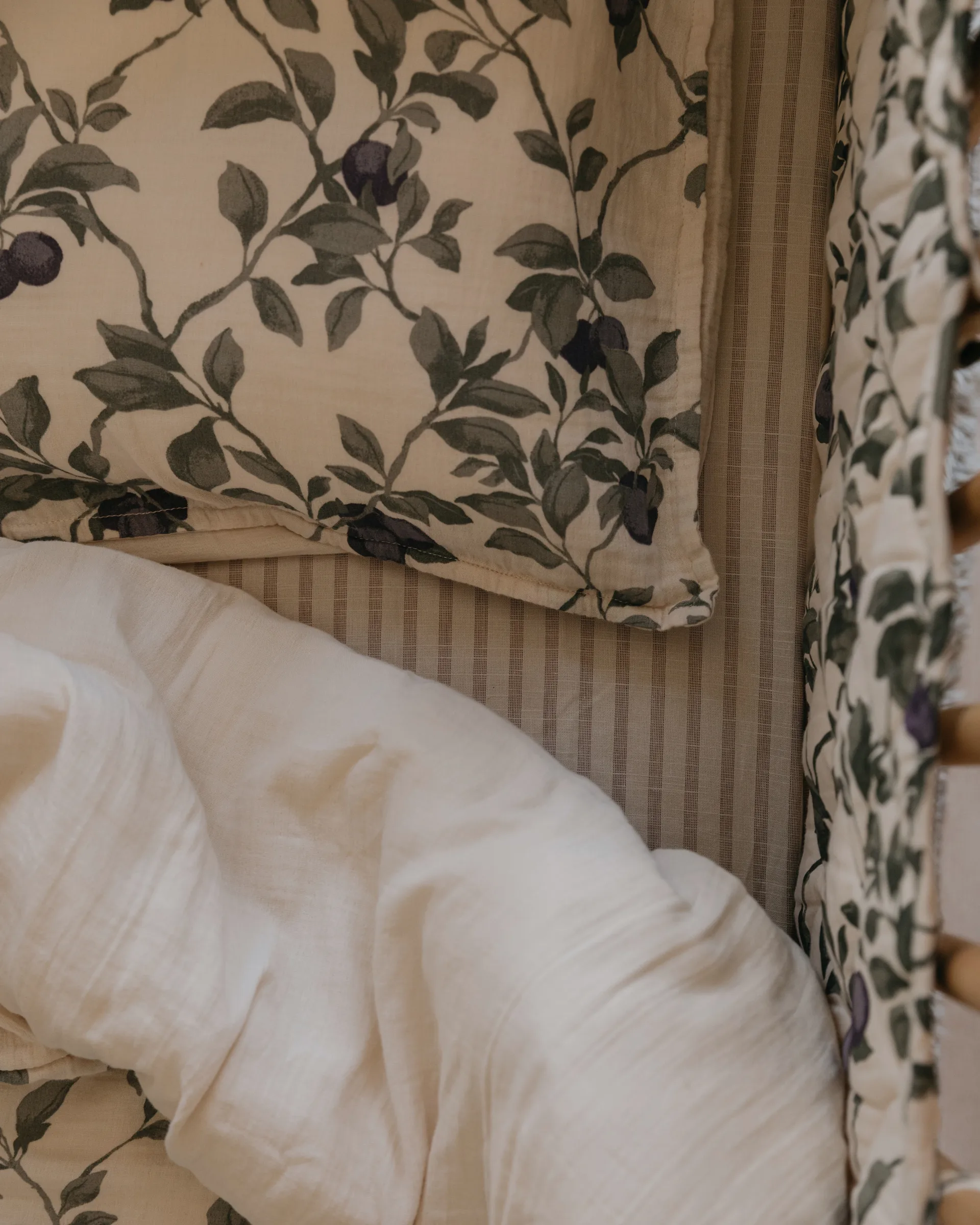 Σεντόνι με λάστιχο Stripe Mauve, 70x140x20 εκ. Garbo&Friends