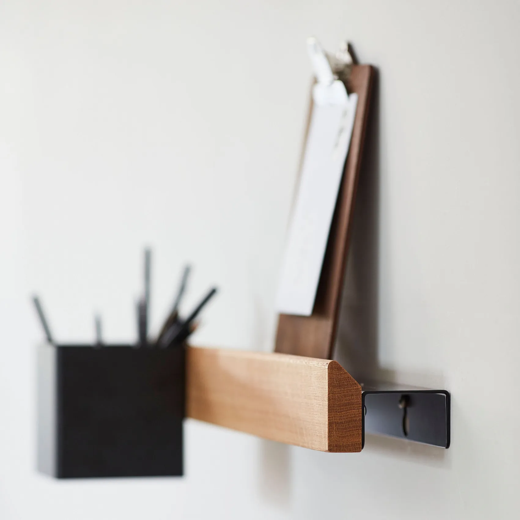 Flex Rail μαγνητική ράγα 60 cm, δρυς-μαύρο Gejst