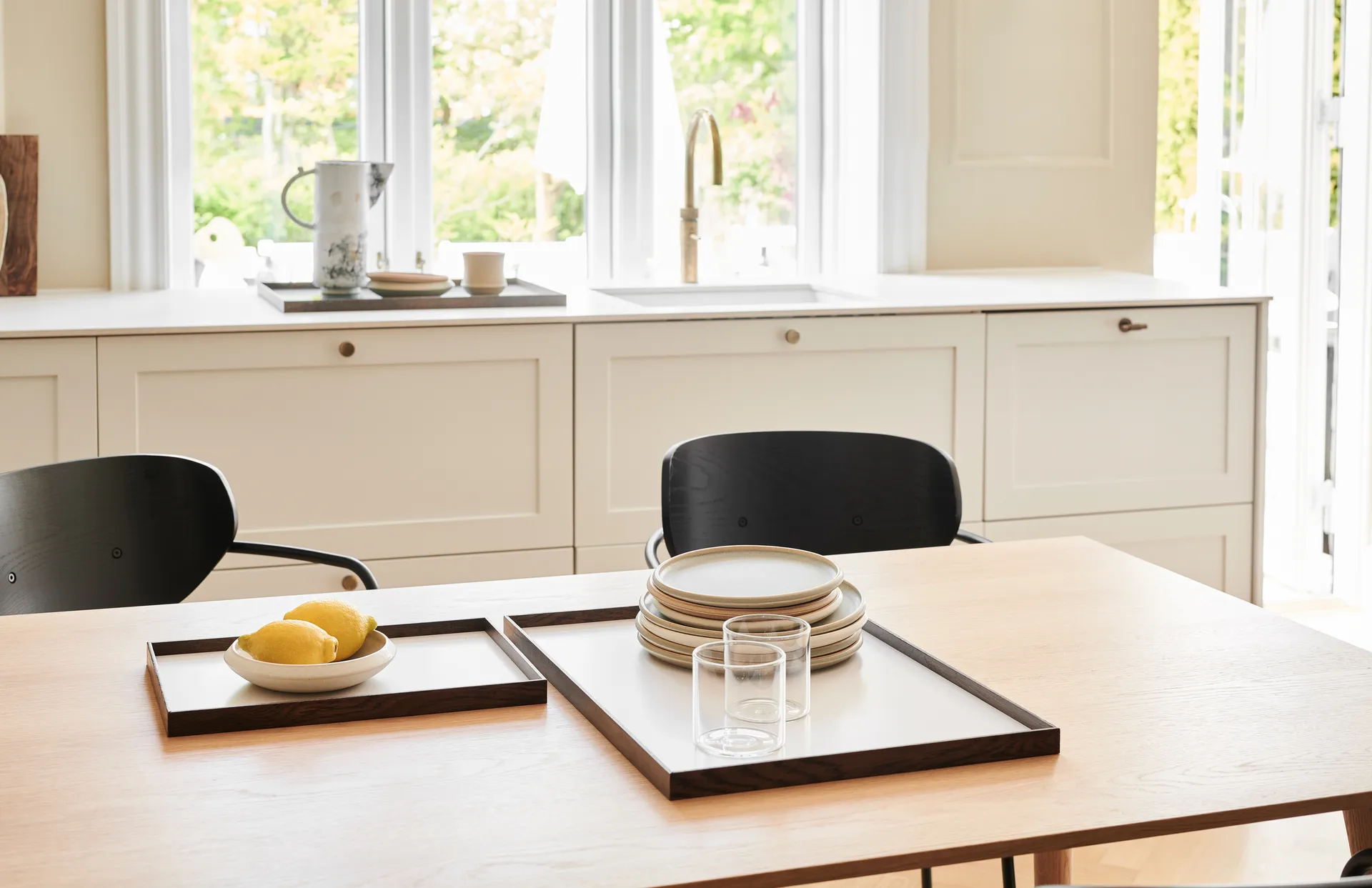 Frame δίσκος μεγάλος 35,5x50,6 cm, Καπνισμένη δρυς-beige Gejst