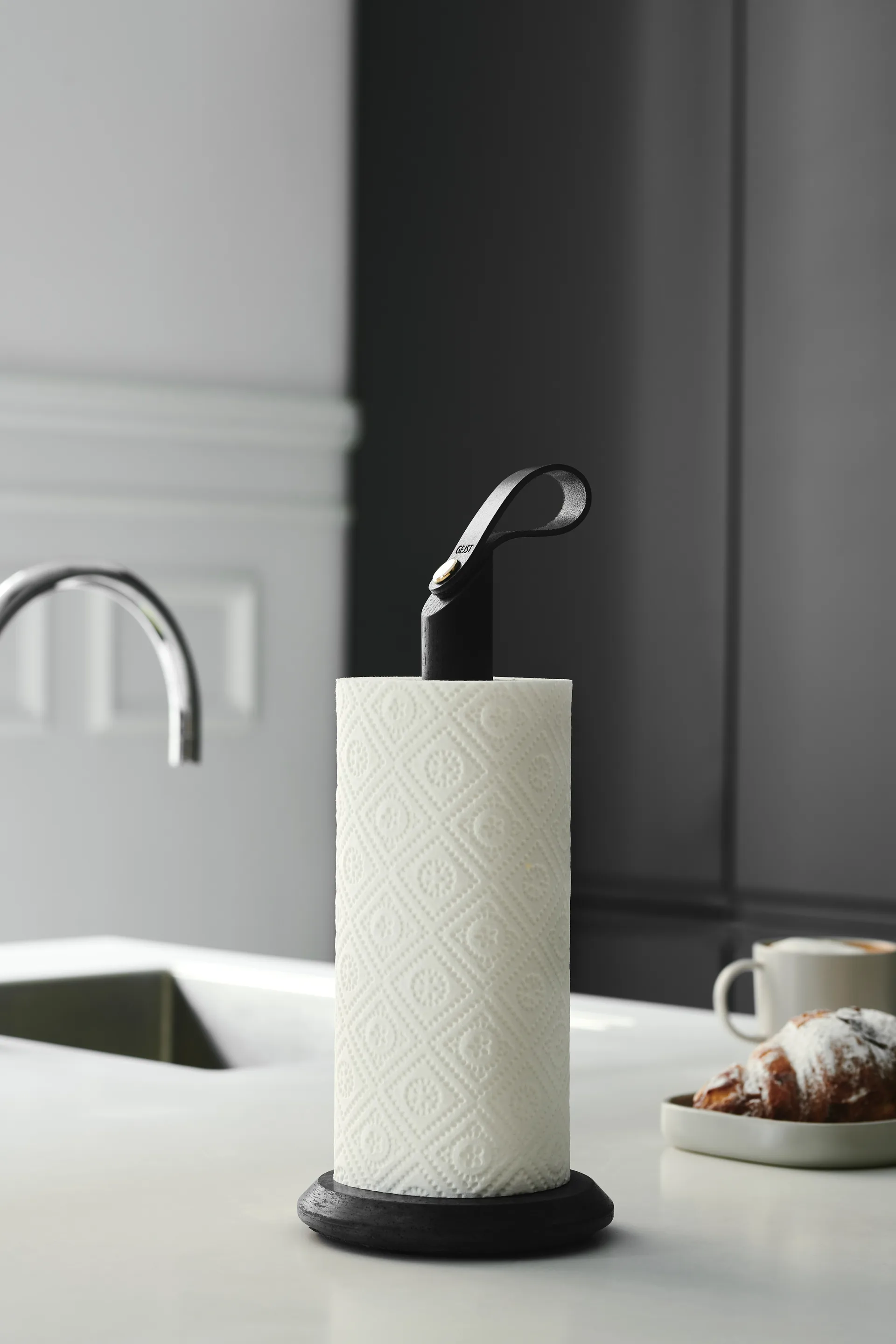 Grab kitchen βάση για χαρτί κουζίνας, Μαύρη βαμμένη δρυς Gejst