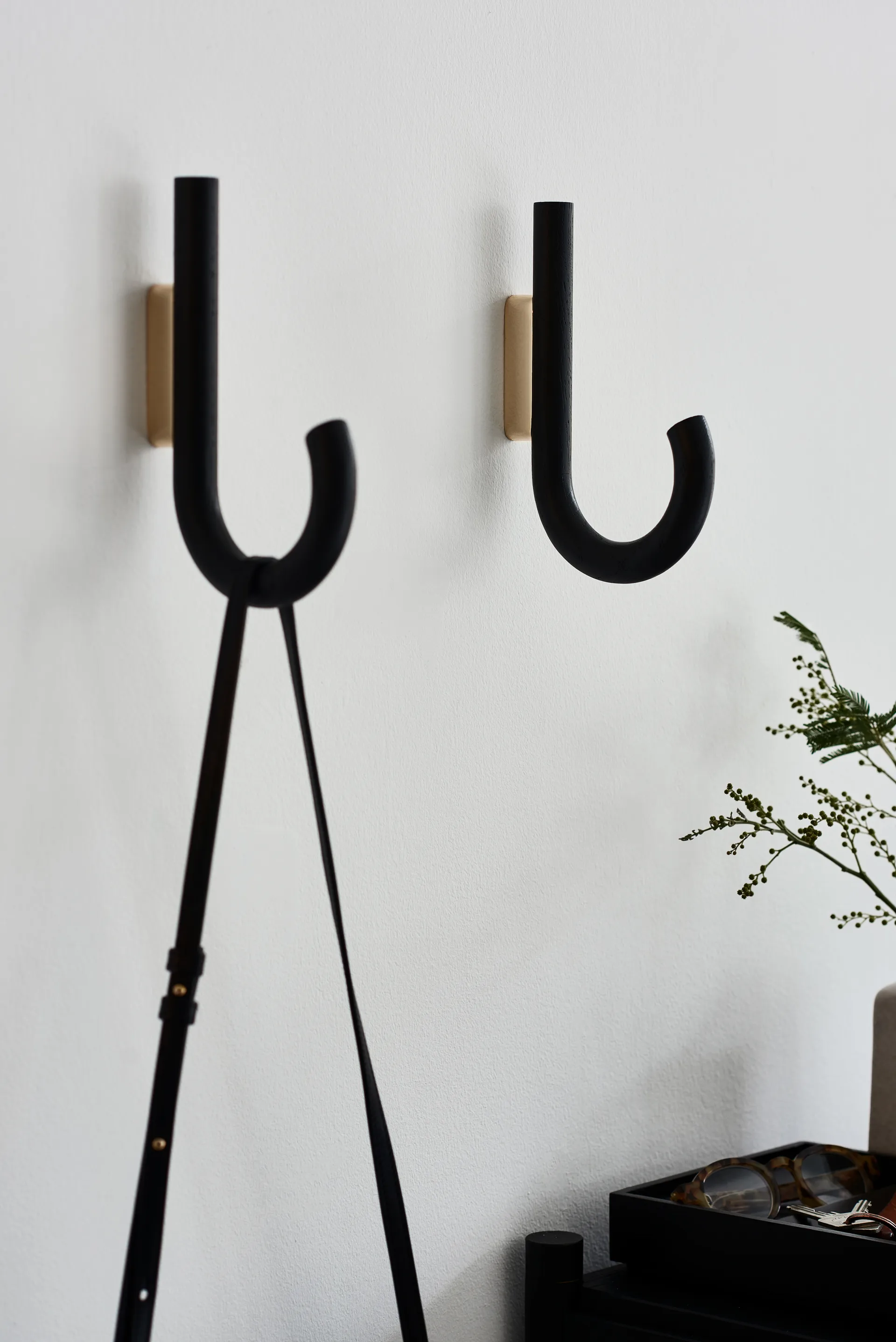 Hook γάντζος 19 cm, Μαύρη-βαμμένη δρυς-ορείχαλκος Gejst