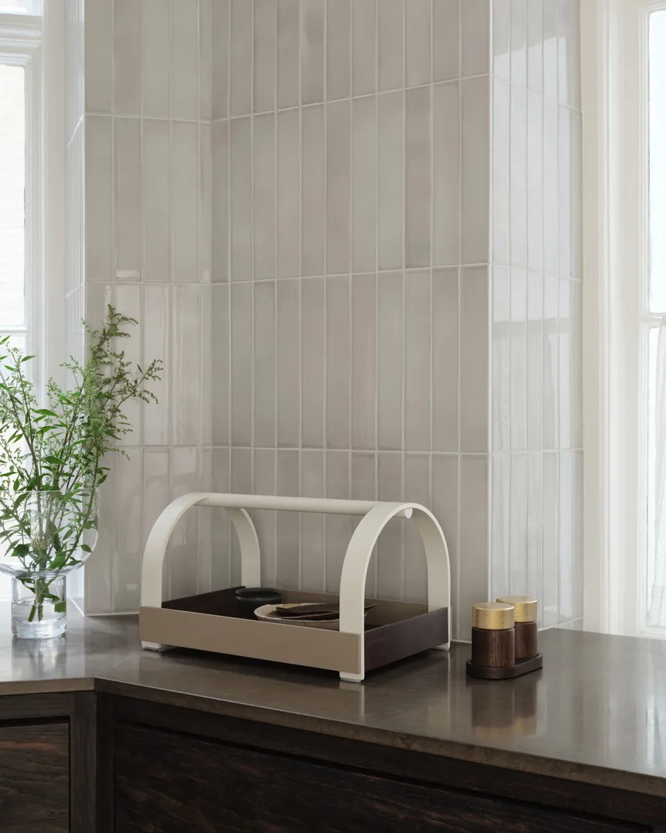 Kydo δίσκος με χερούλια 40,5x27x23,5 cm, Σκούρα δρυς-beige white Gejst