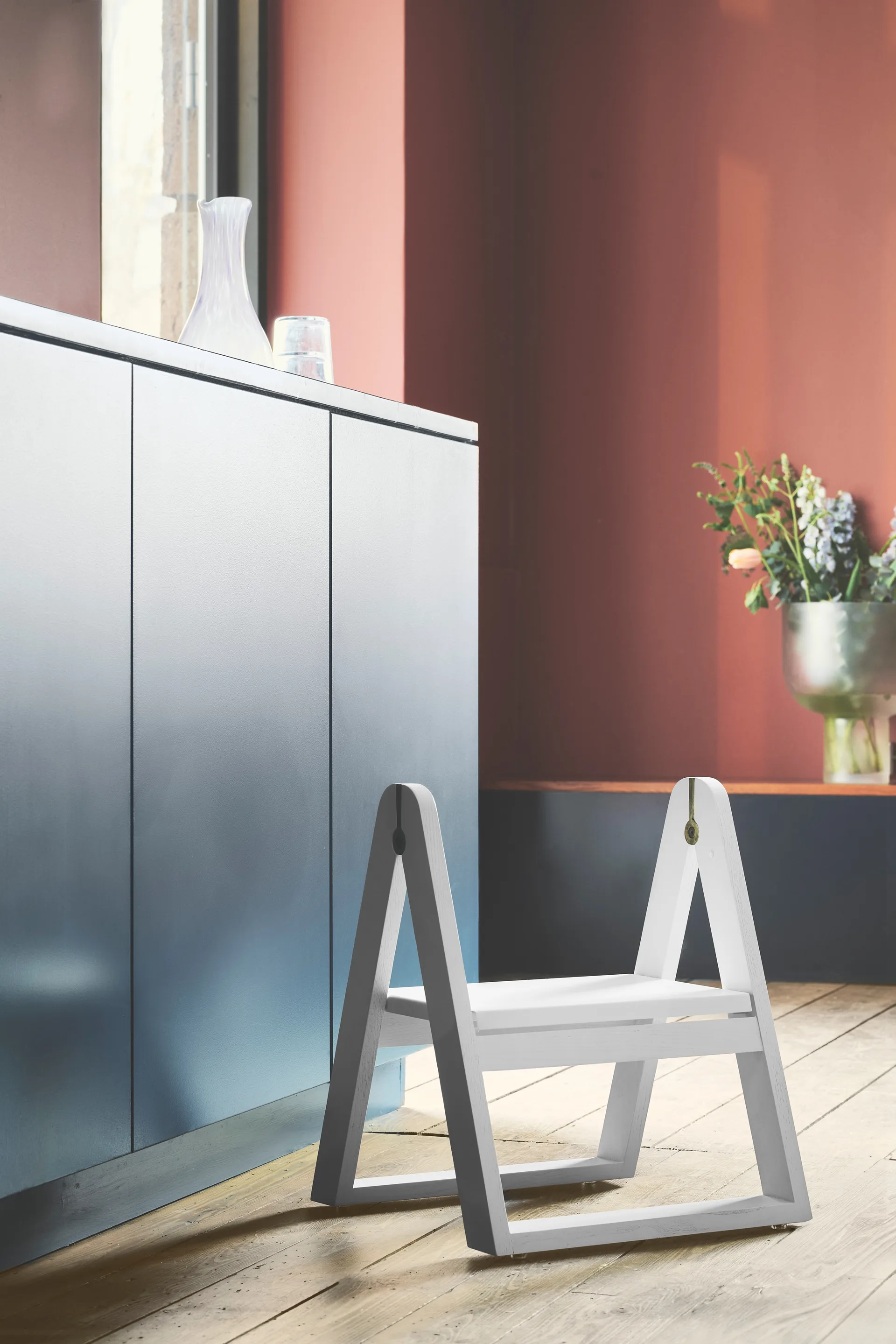 Reech σκαμνάκι με σκαλοπάτι, White Gejst