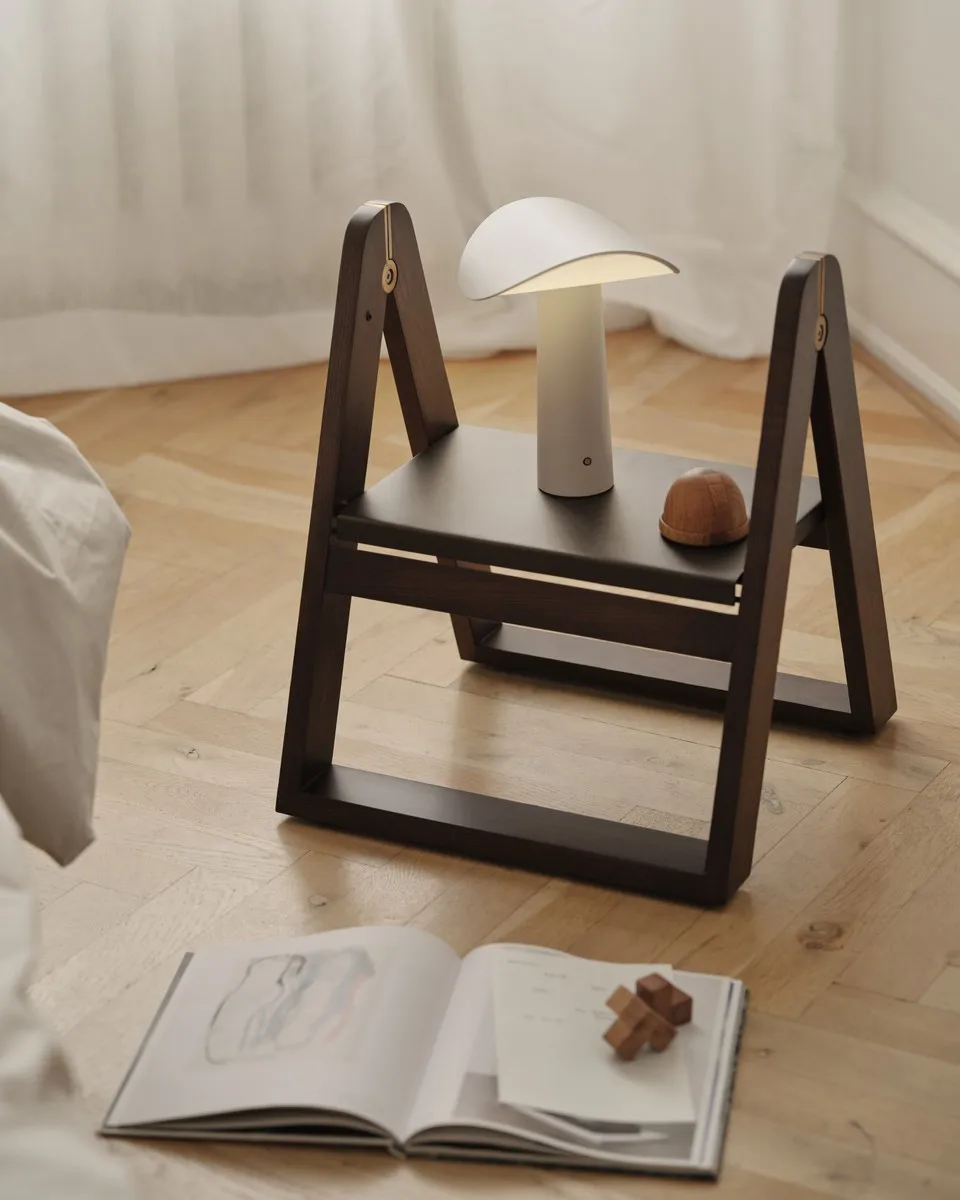 Reech σκαμνάκι με σκαλοπάτι, Σκούρα φλαμουριά Gejst