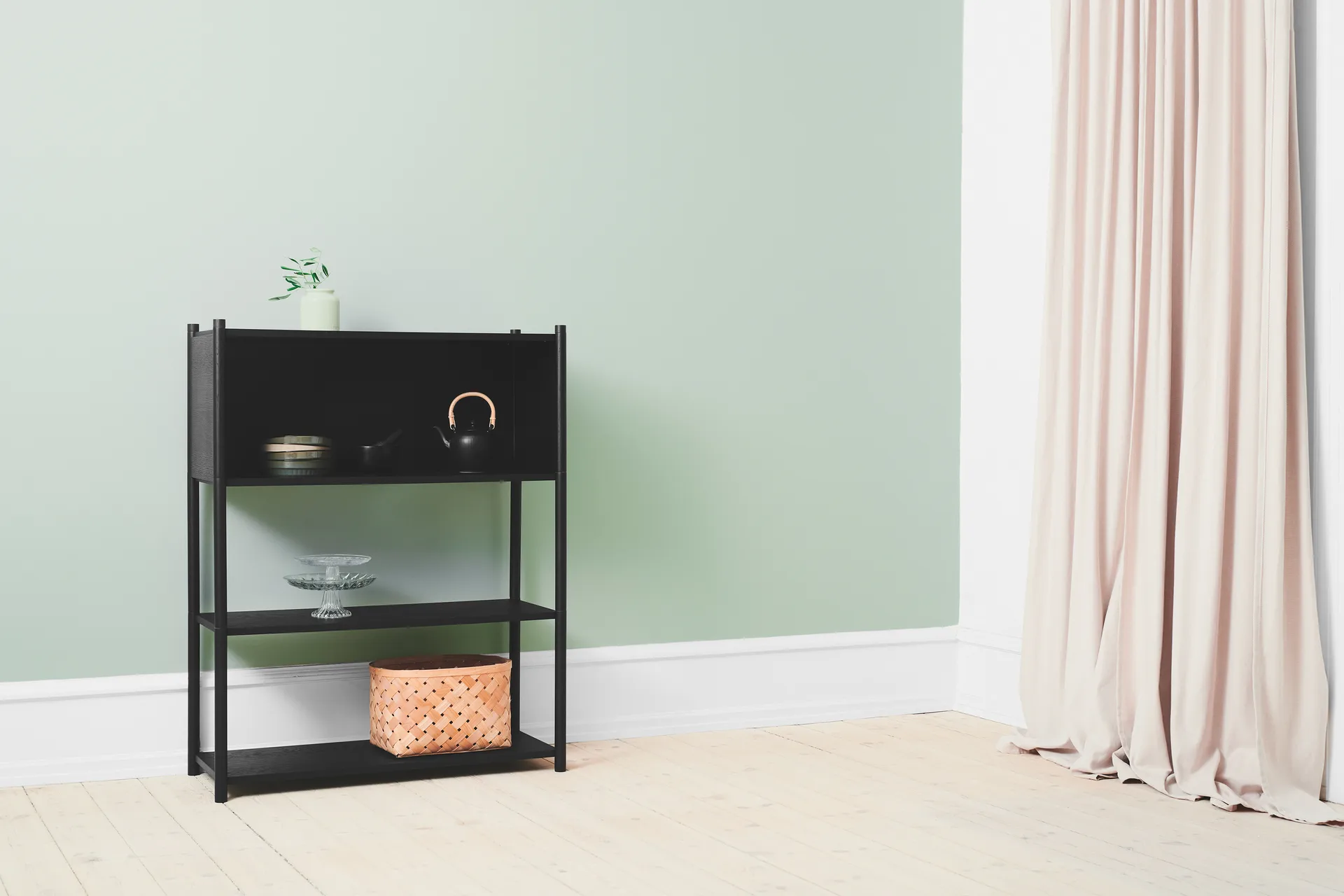 Sceene βιβλιοθήκη B, Μαύρη βαμμένη δρυς Gejst