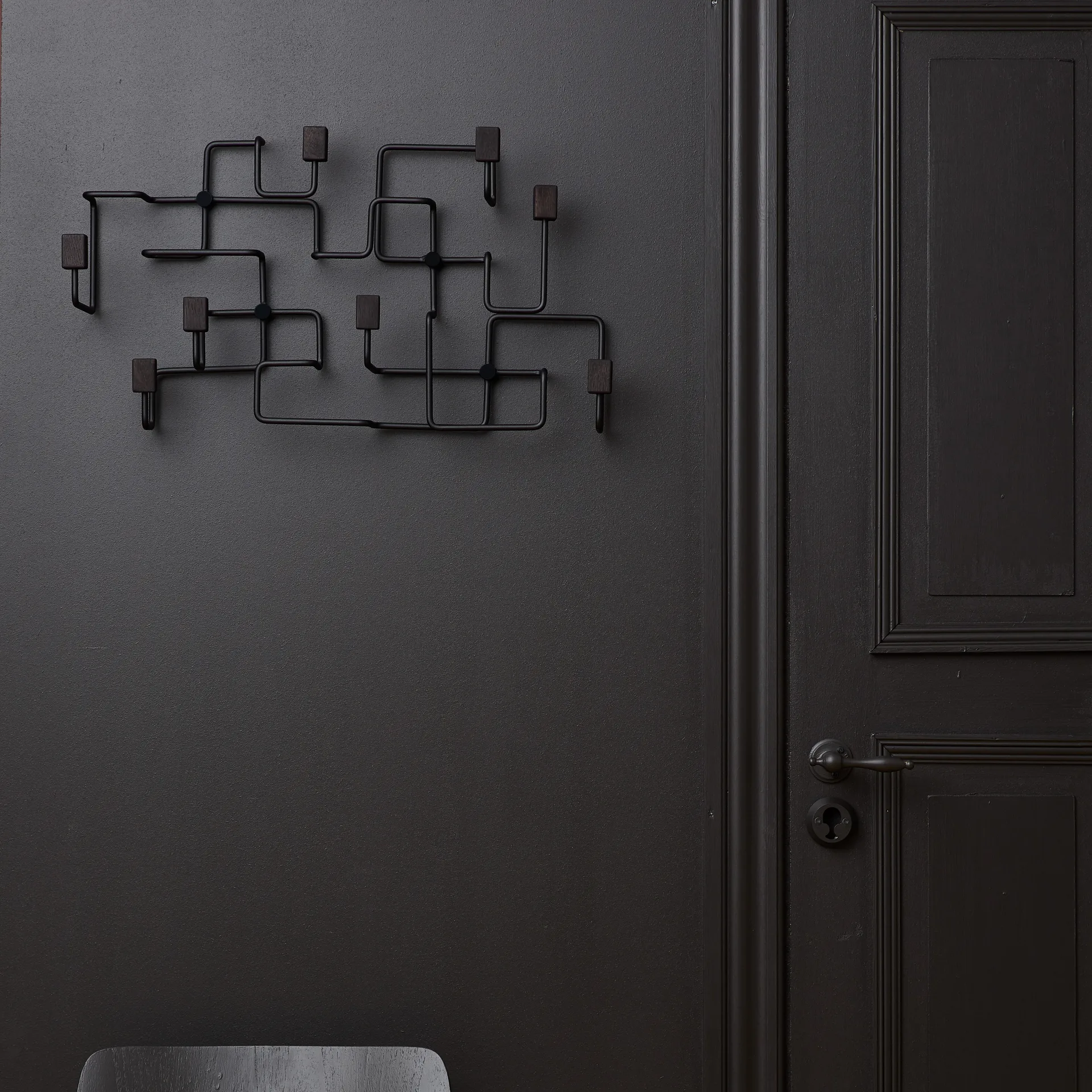 Underground κρεμάστρα, Μαύρο-svartbetsad ek Gejst