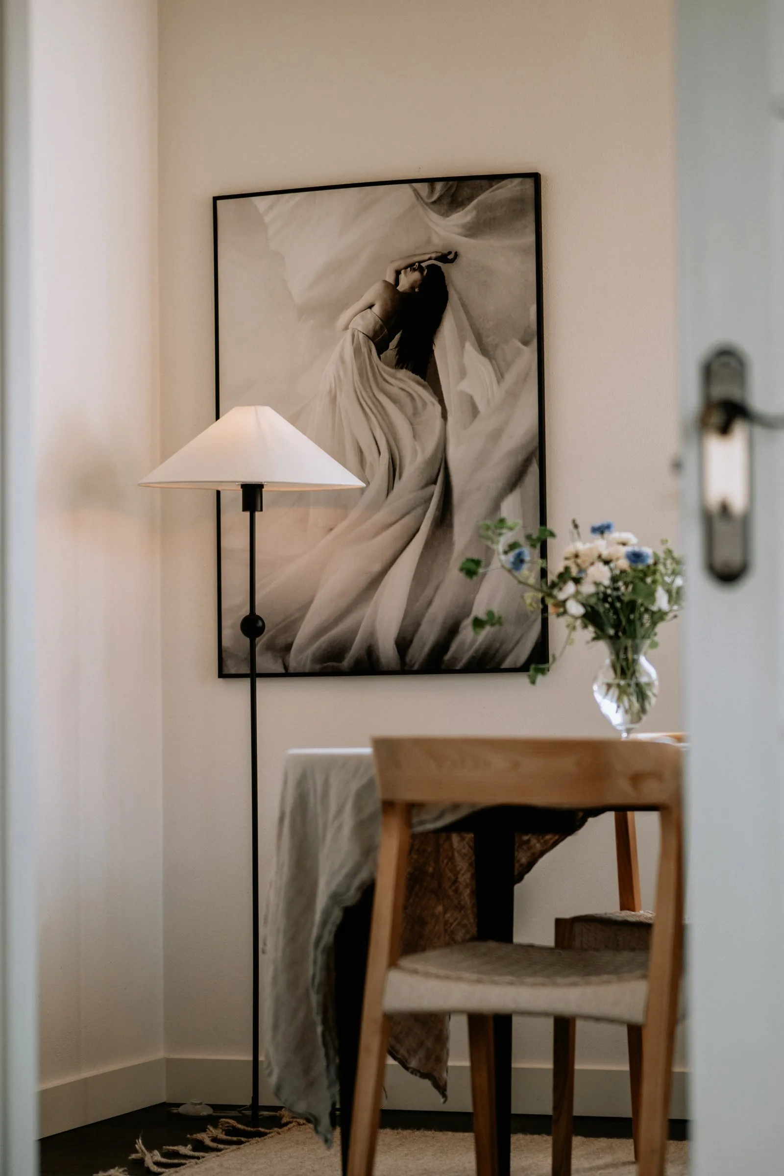 Βάση λάμπας Astrid 130 cm, Μαύρο Globen Lighting