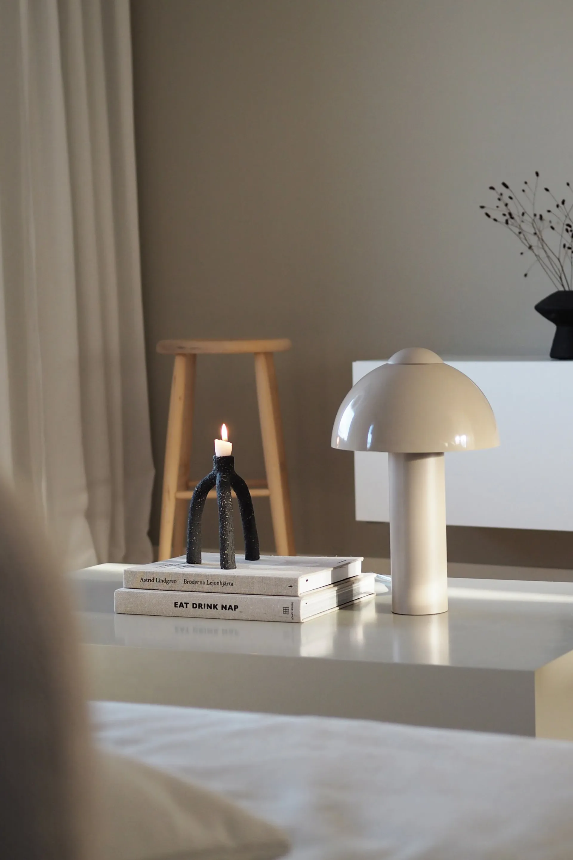 Επιτραπέζιο φωτιστικό Buddy 23 36 cm, Sand Globen Lighting