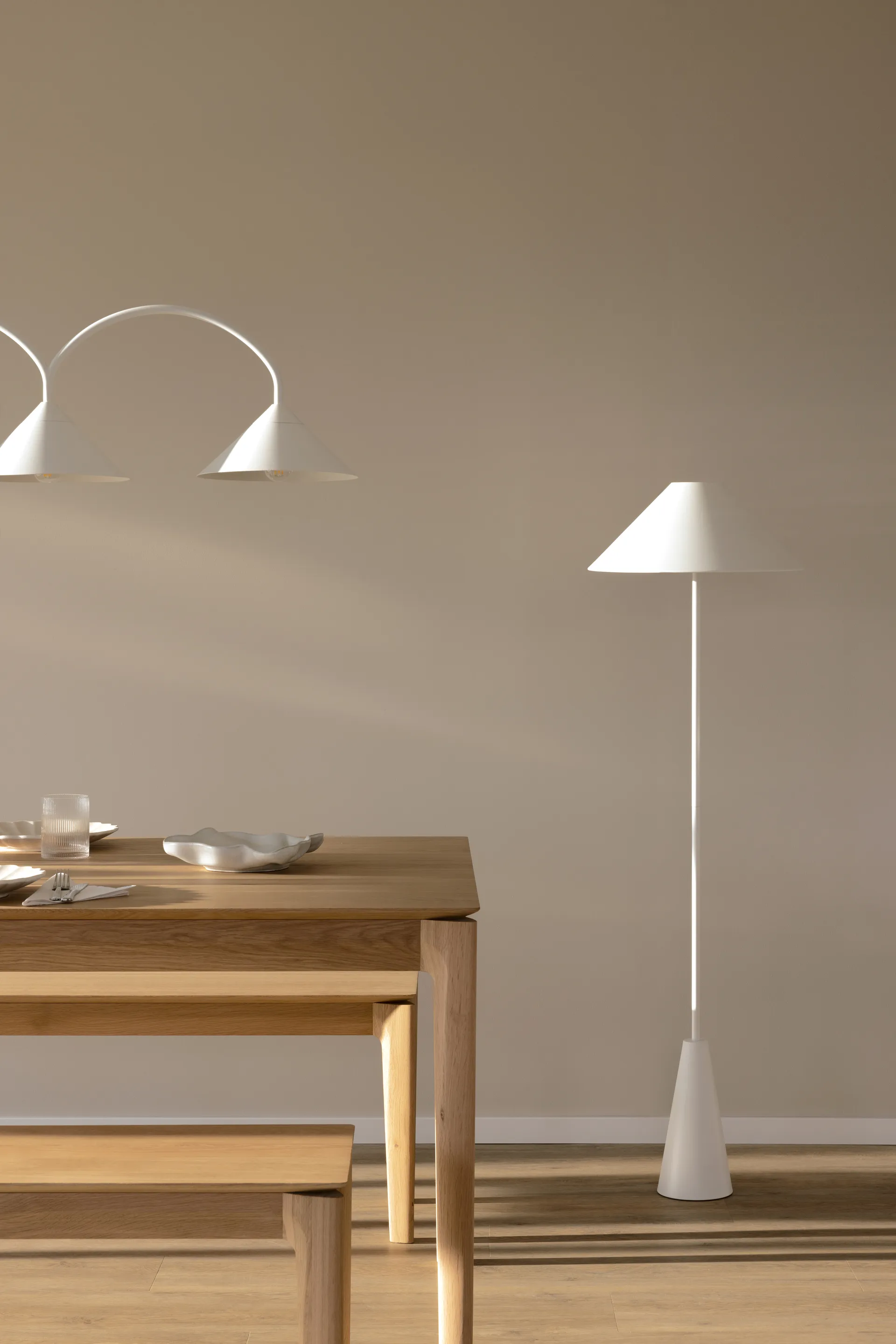 Φωτιστικό δαπέδου Cannes 140 cm, Άσπρο Globen Lighting