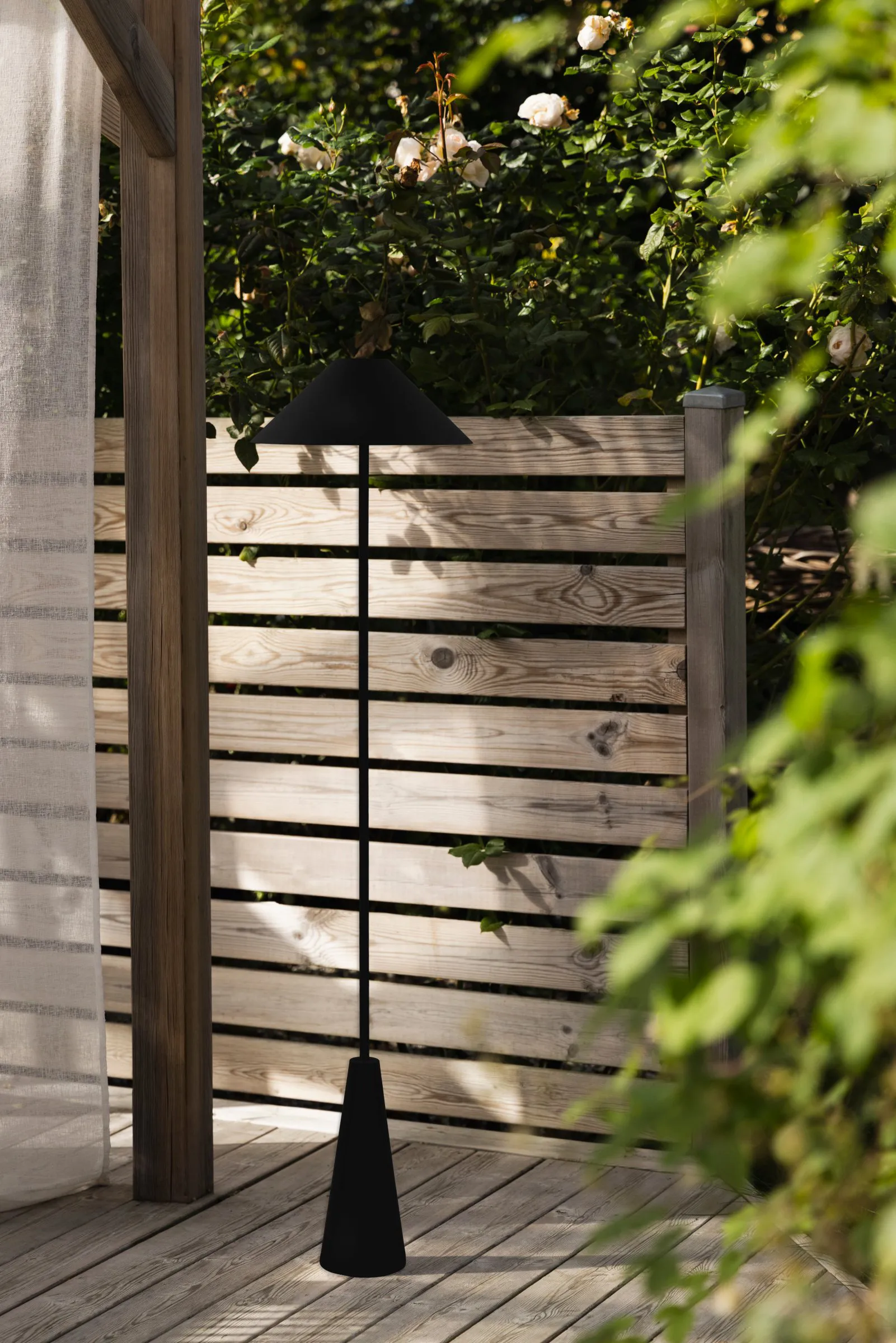 Cannes φορητή επιδαπέδια λάμπα, Μάυρο Globen Lighting