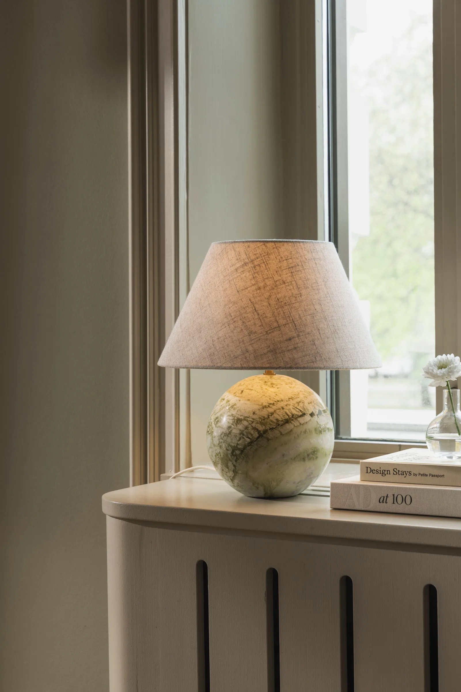 Castello 35 επιτραπέζιο φωτιστικό, Ανοικτό πράσινο μάρμαρο Globen Lighting