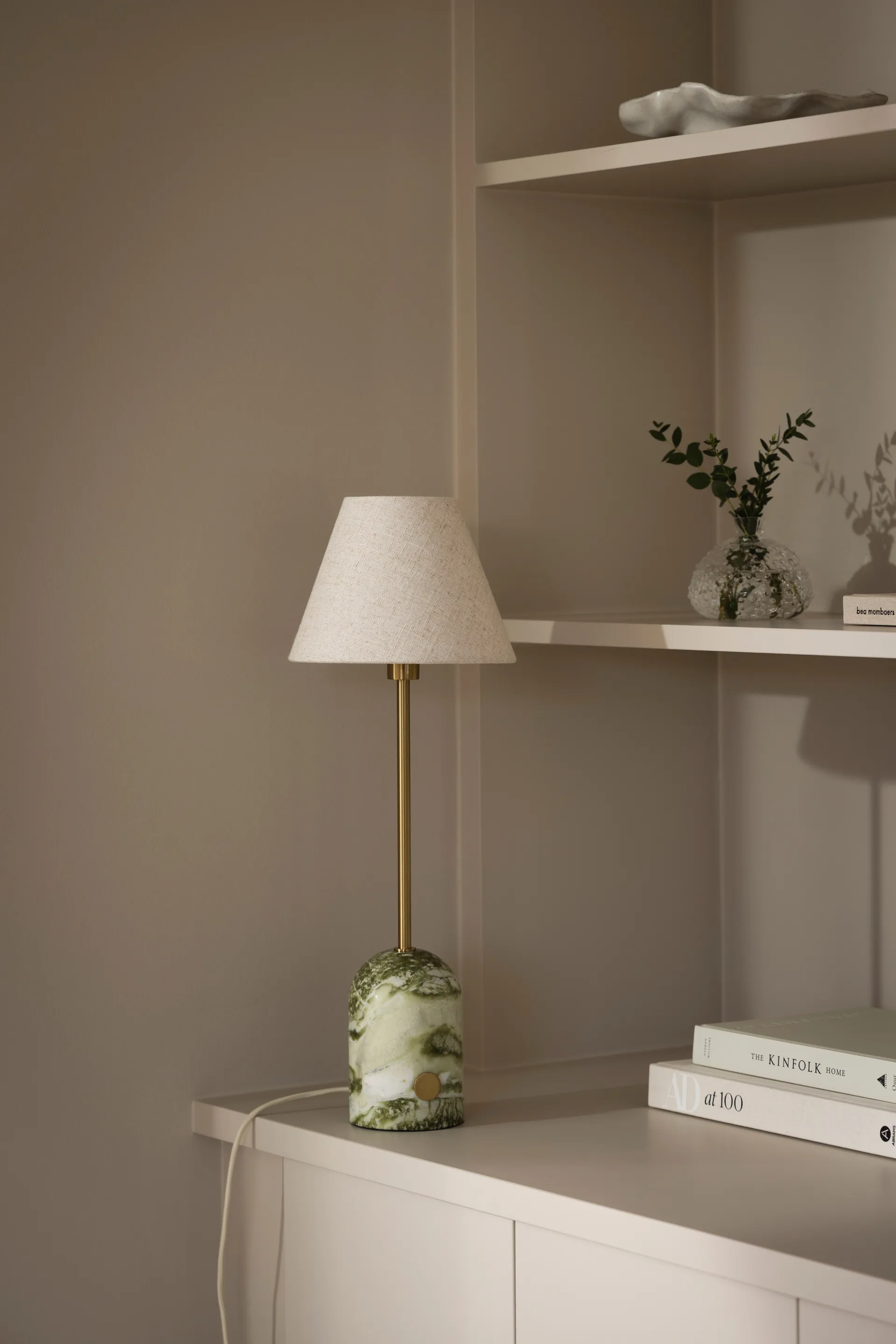 Επιτραπέζιο φωτιστικό Gino 20, Ανοιχτό πράσινο μάρμαρο Globen Lighting