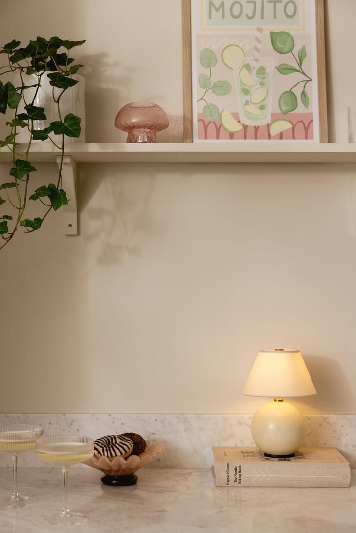 Iris 16 portabel επιτραπέζιο φωτιστικό, Κρέμ Globen Lighting