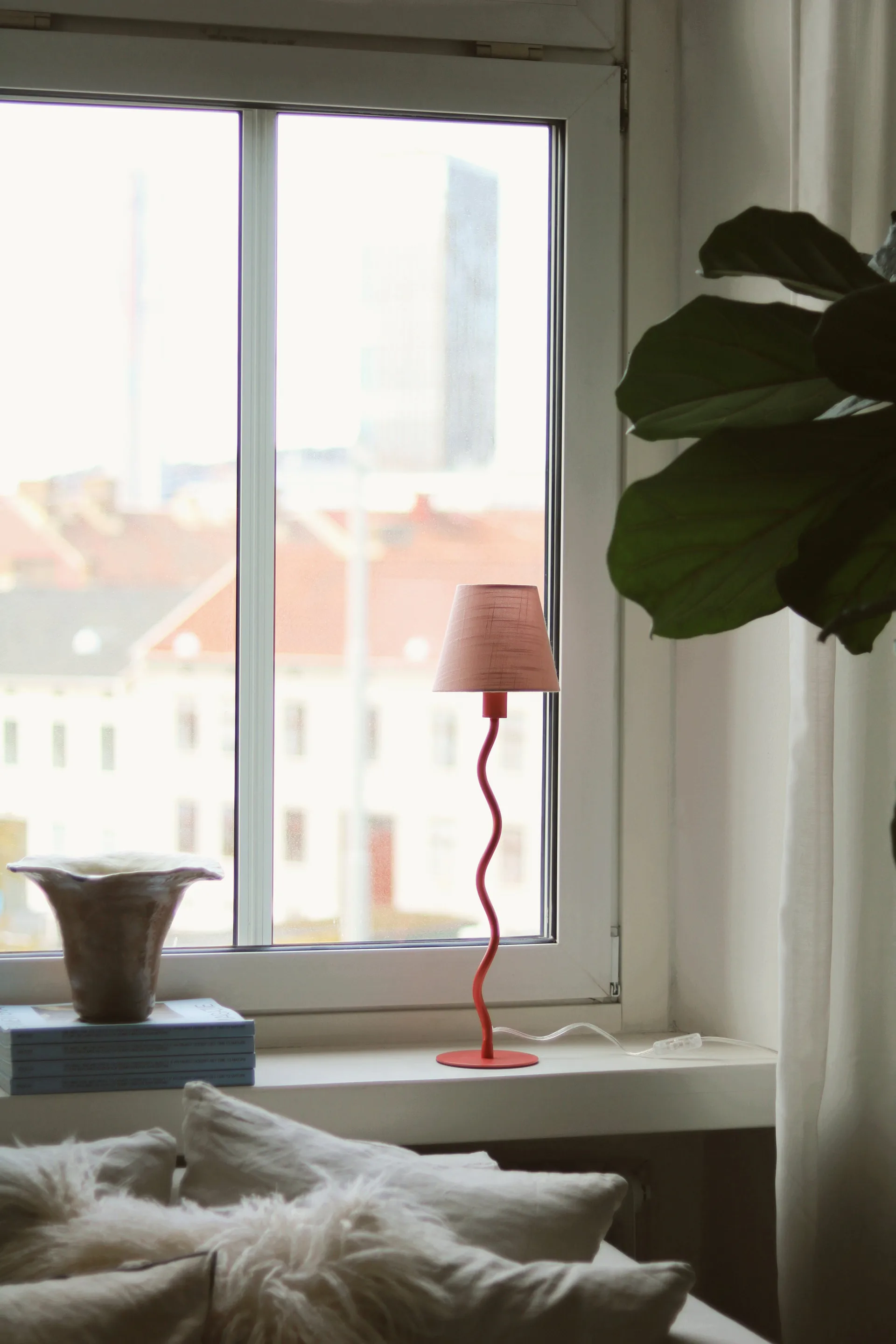 Βάση επιτραπέζιου φωτιστικού Twist 50, Ροζ Globen Lighting
