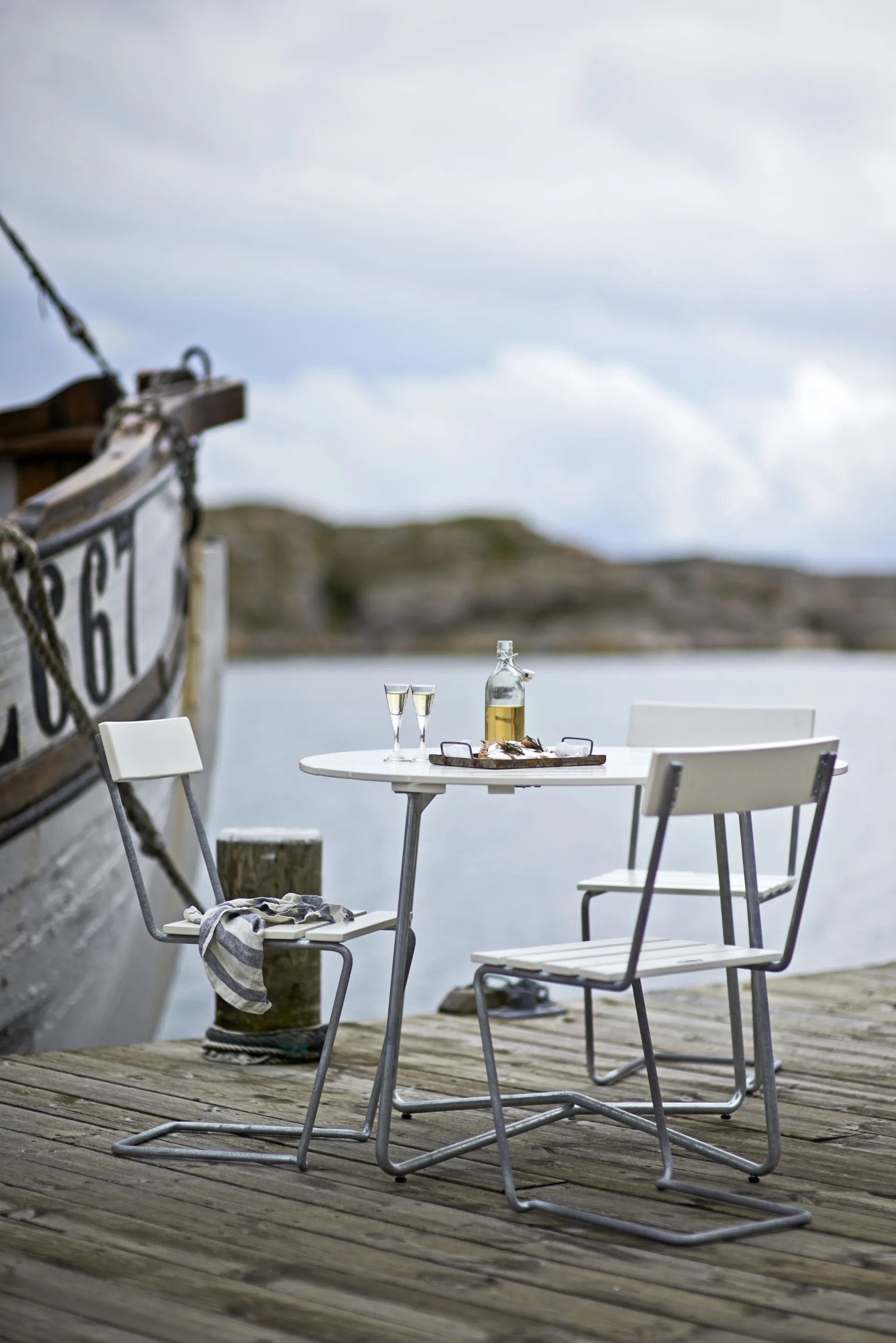 Τραπεζαρία 9A, Λευκό βερνίκι βελανιδιάς Ø100 εκ. Grythyttan Stålmöbler